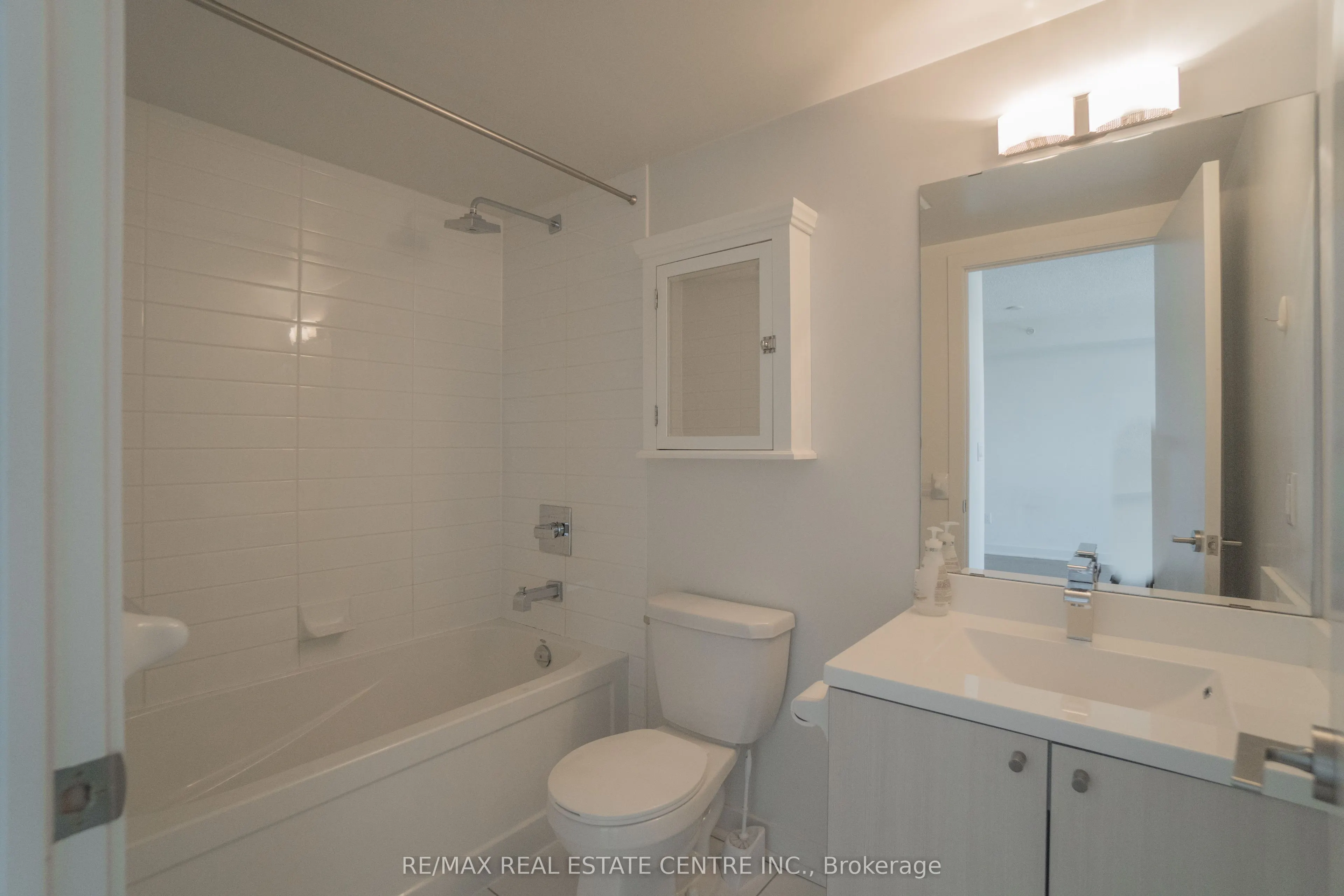 5740 Yonge Street, #1910