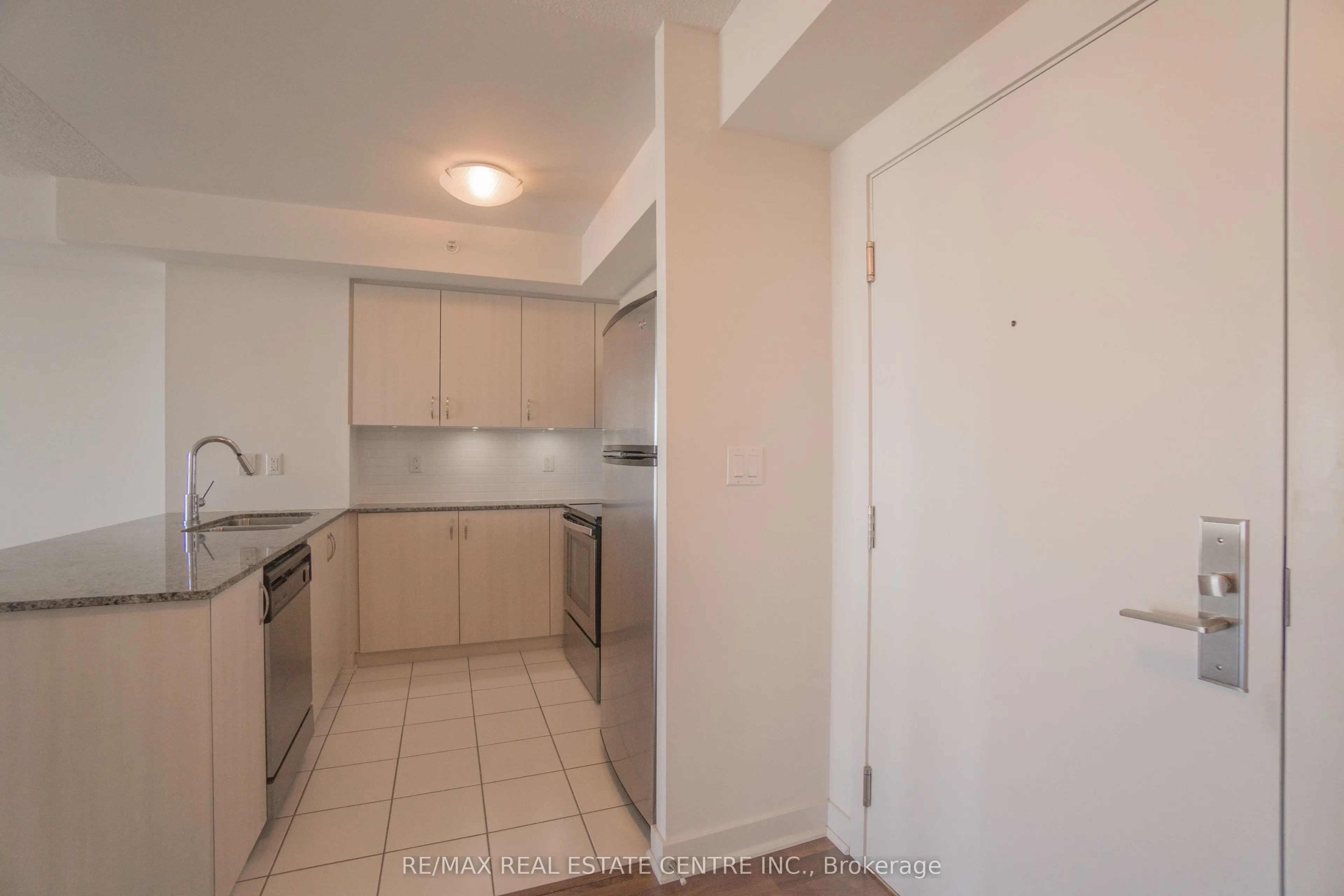 5740 Yonge Street, #1910
