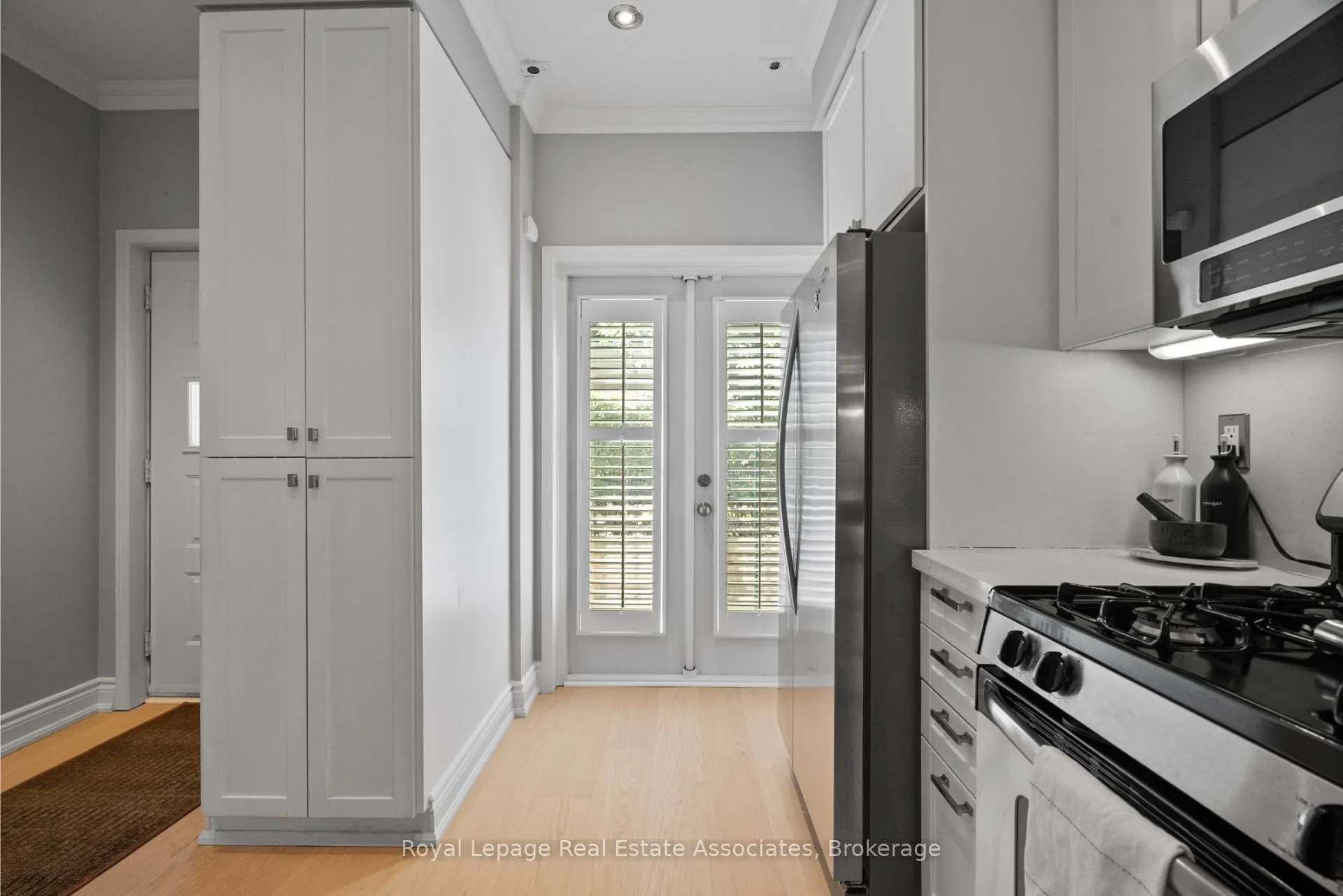 1 Baxter Street, #8