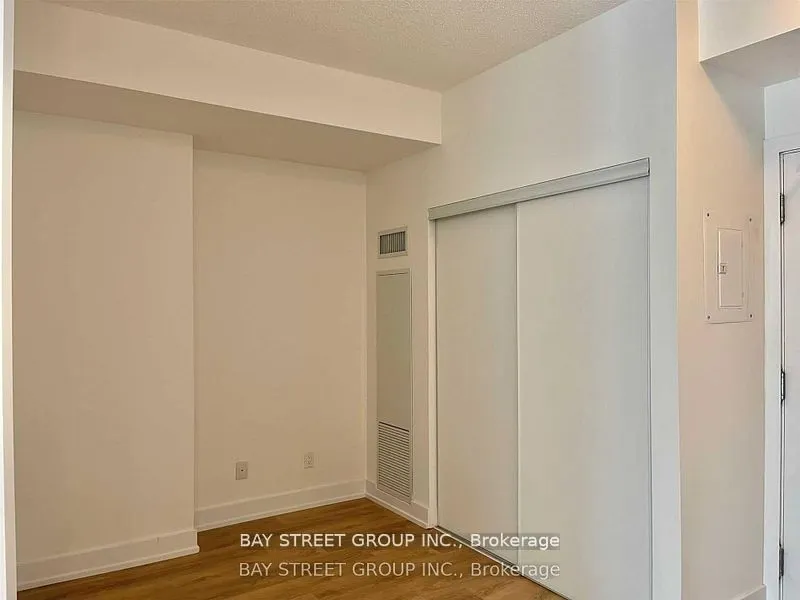 150 Fairview Mall Drive, #1204