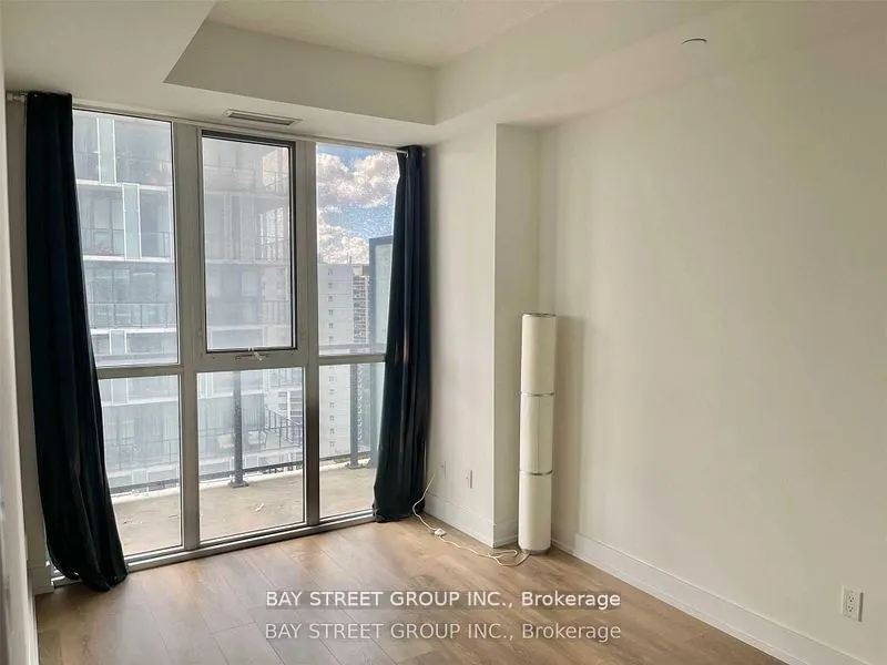 150 Fairview Mall Drive, #1204