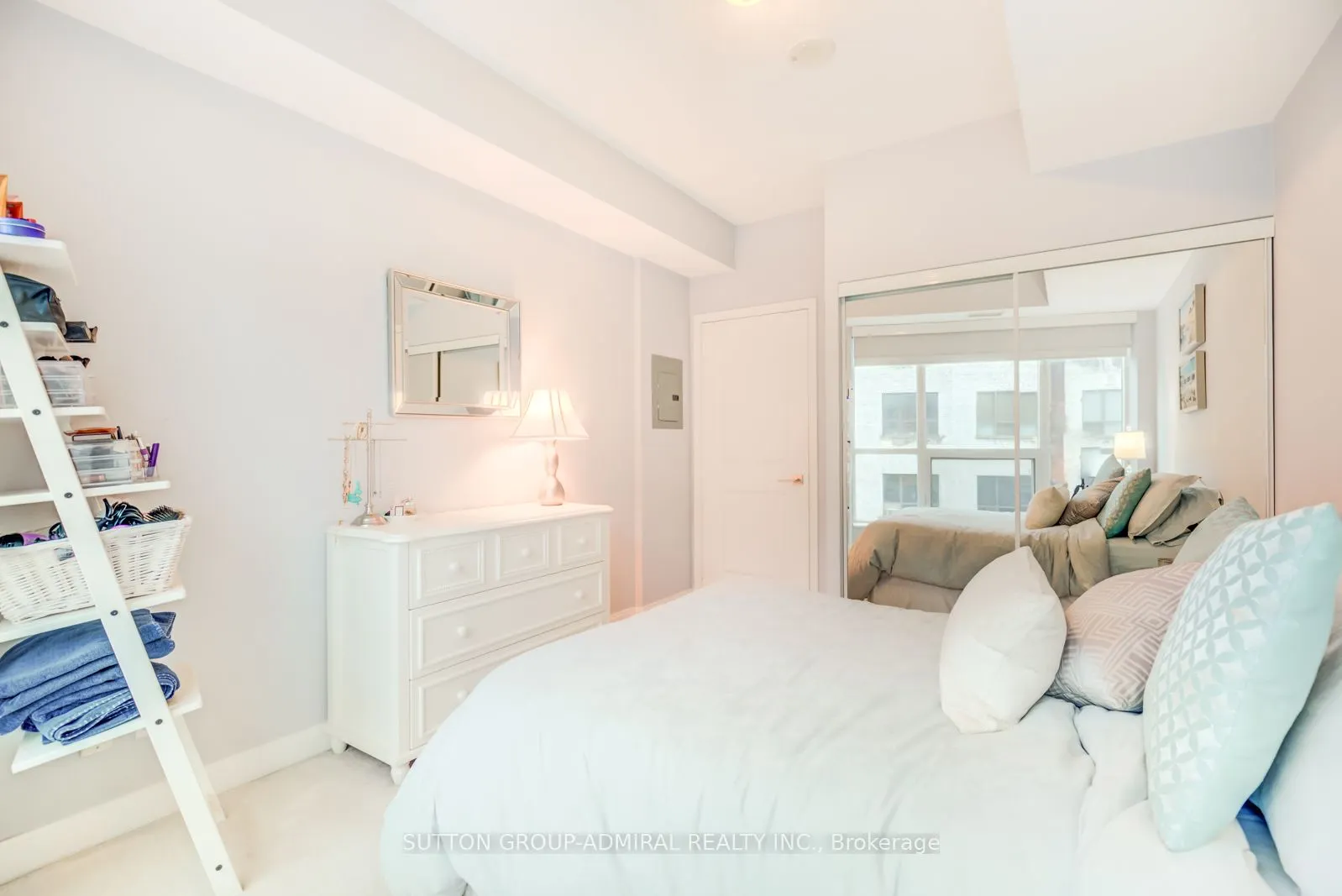 38 The Esplanade, #424