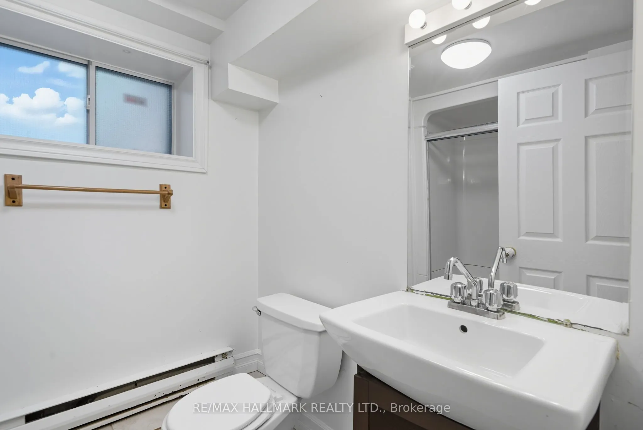 386 Belsize Drive