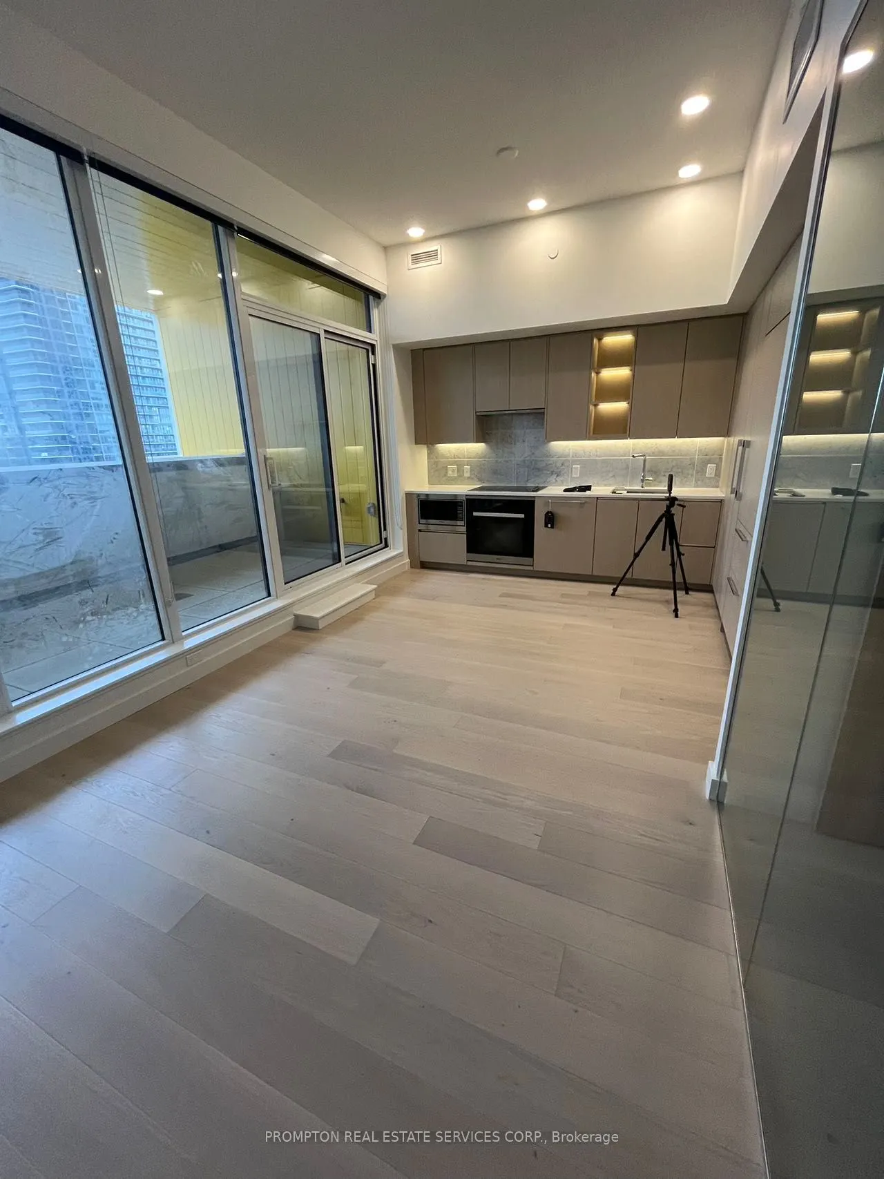 95 McMahon Drive, #08