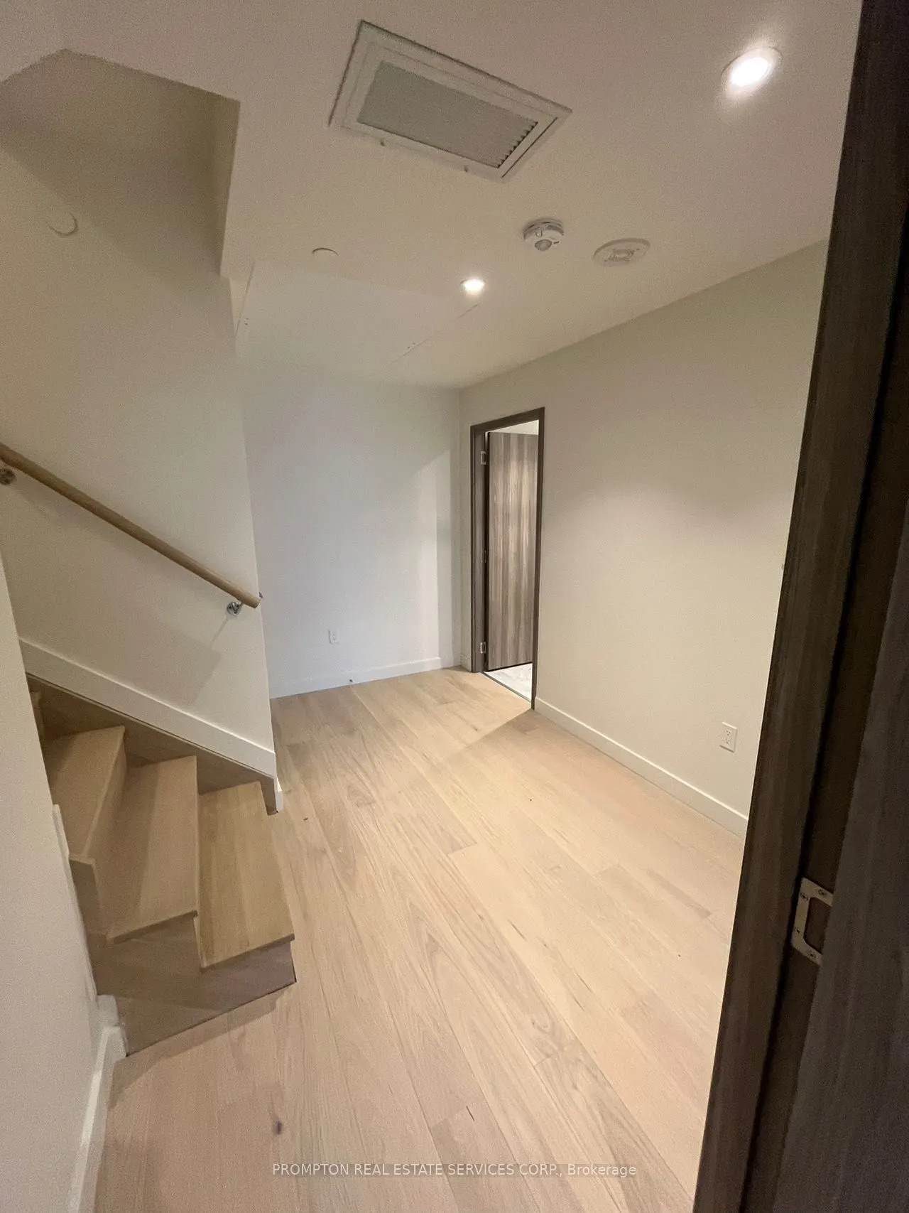 95 McMahon Drive, #08