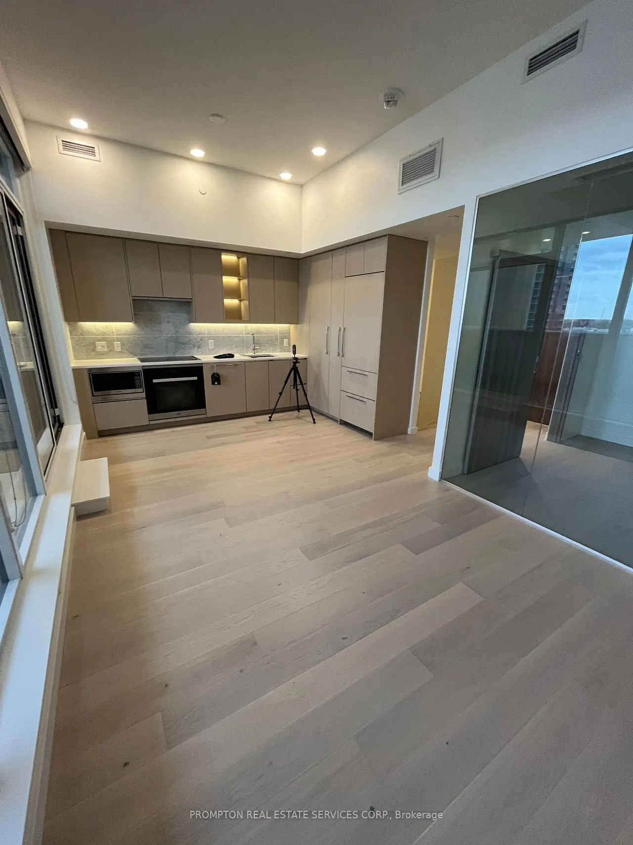 95 McMahon Drive, #08