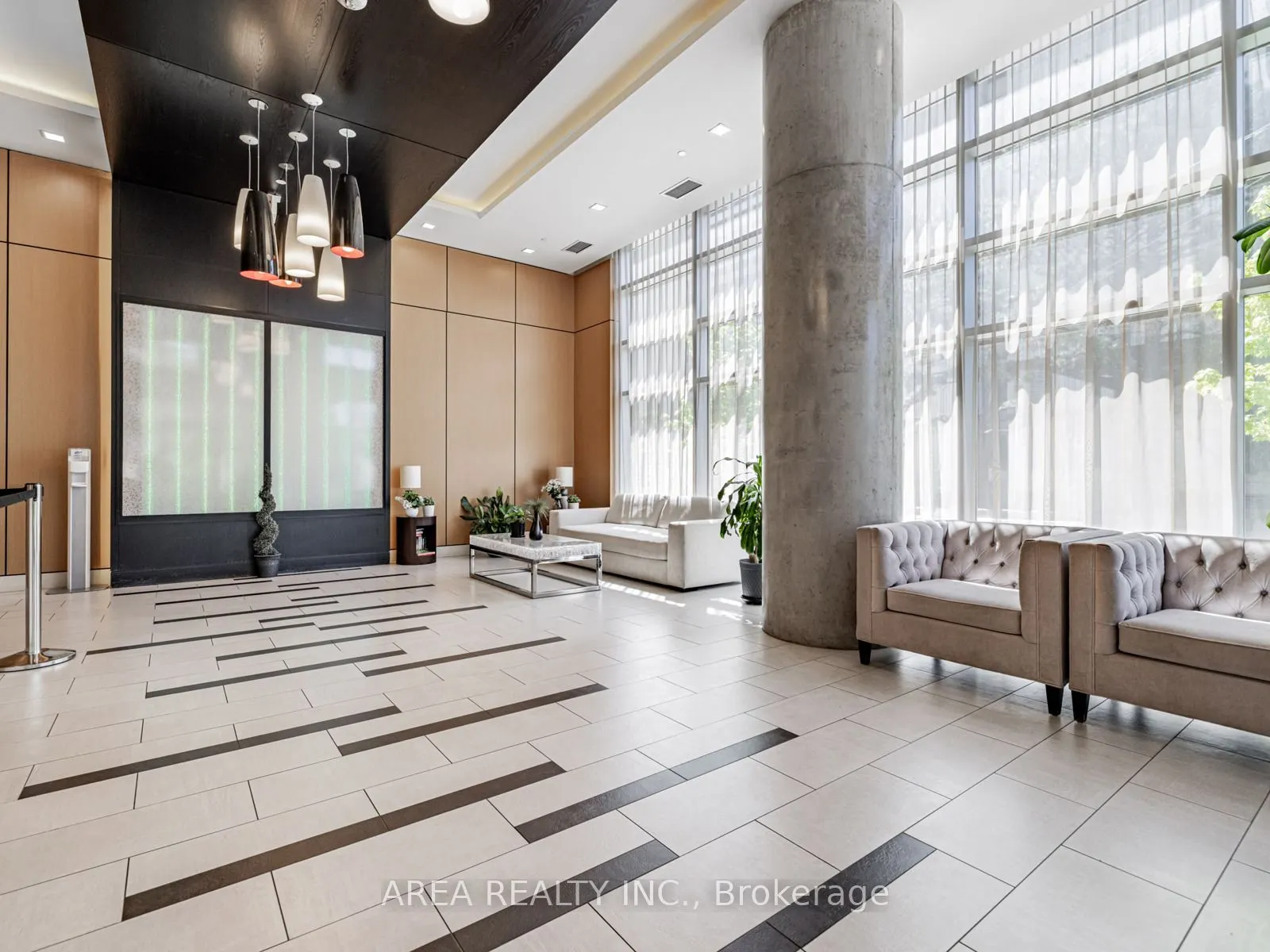 58 Orchard View Boulevard, #2001