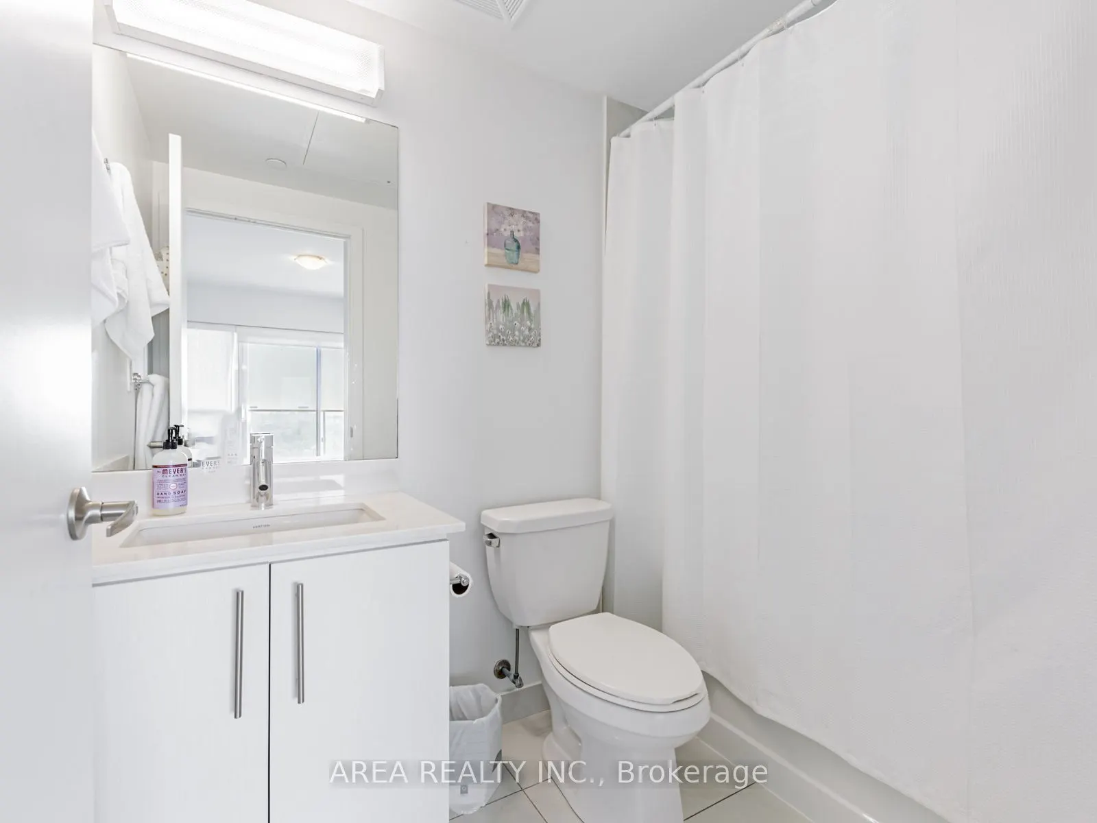 58 Orchard View Boulevard, #2001
