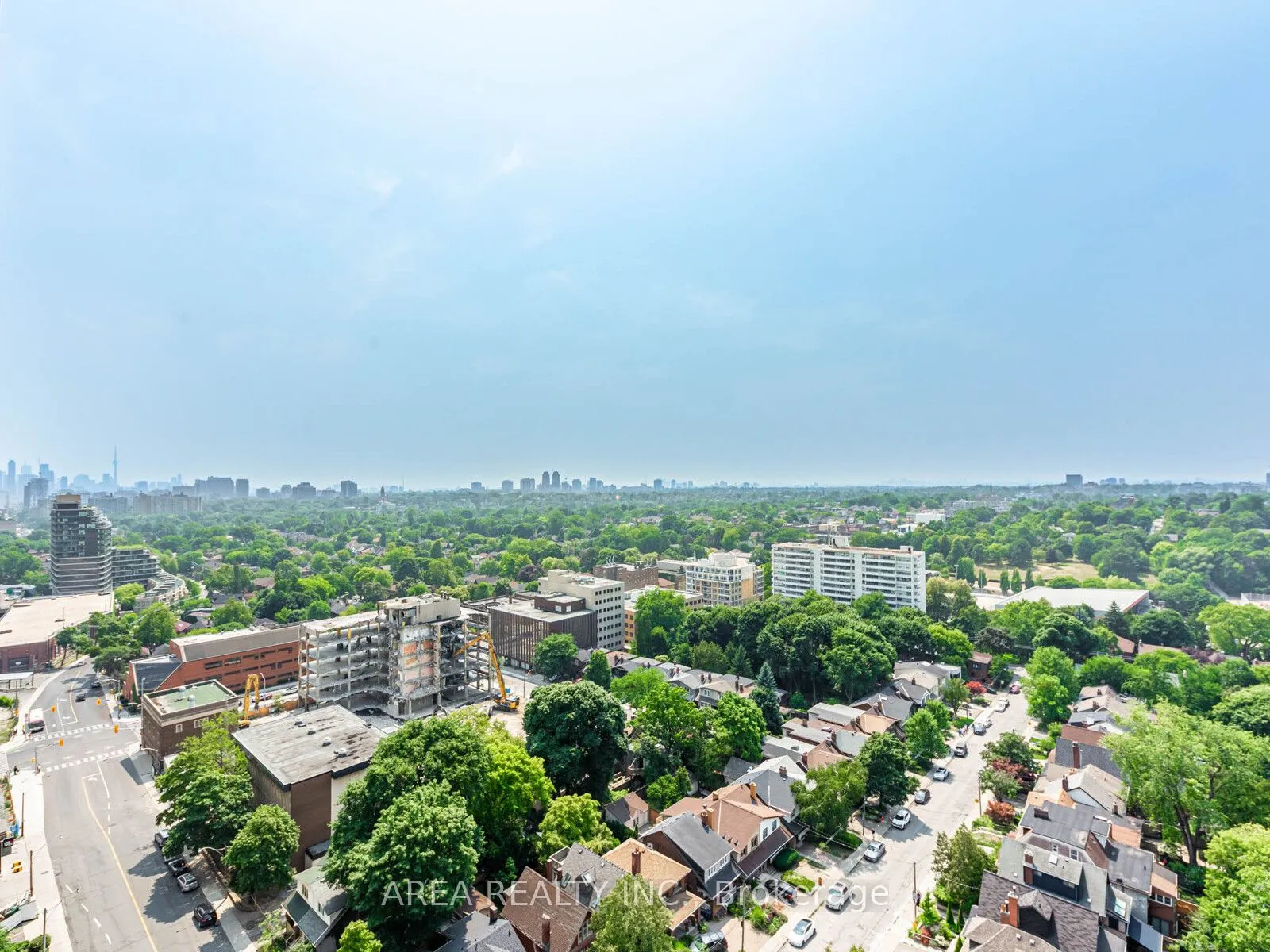 58 Orchard View Boulevard, #2001