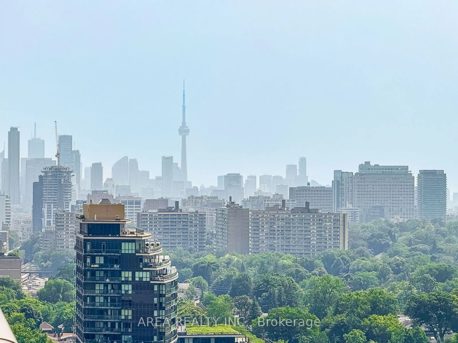 58 Orchard View Boulevard, #2001