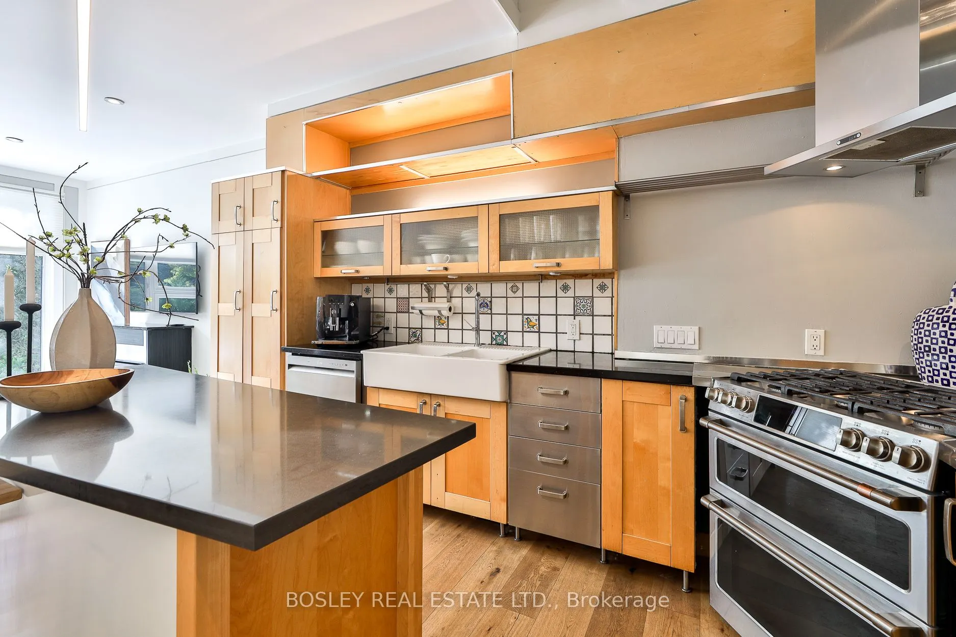 301 Keewatin Avenue