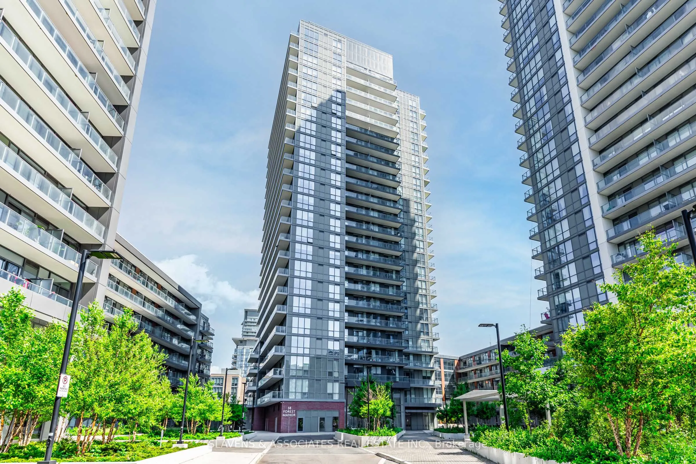 38 Forest Manor Road, #206