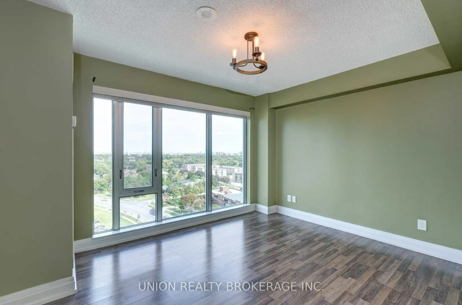 555 Wilson Avenue, #E1202