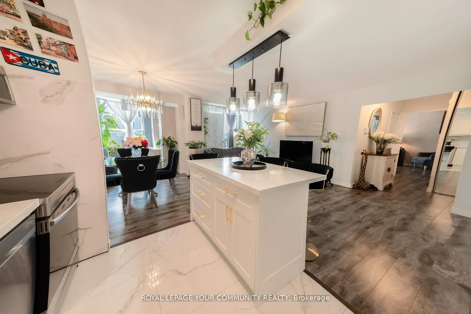 20 Edgecliff Golfway, #1218