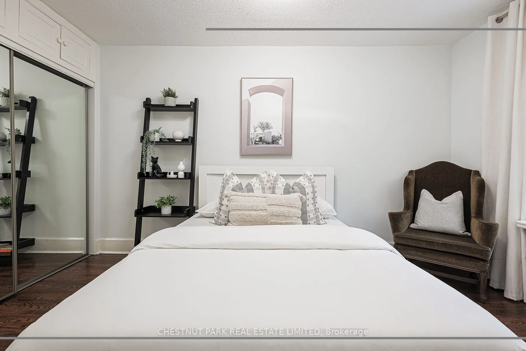 480 Oriole Parkway, #111