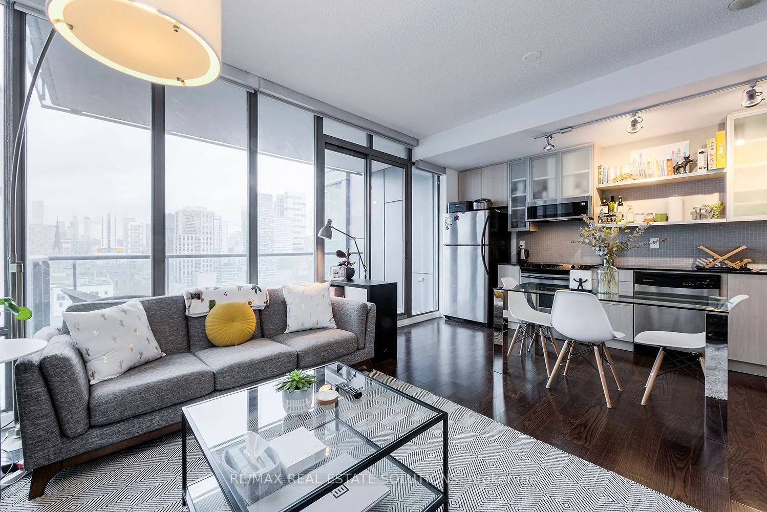 33 Lombard Street, #1603