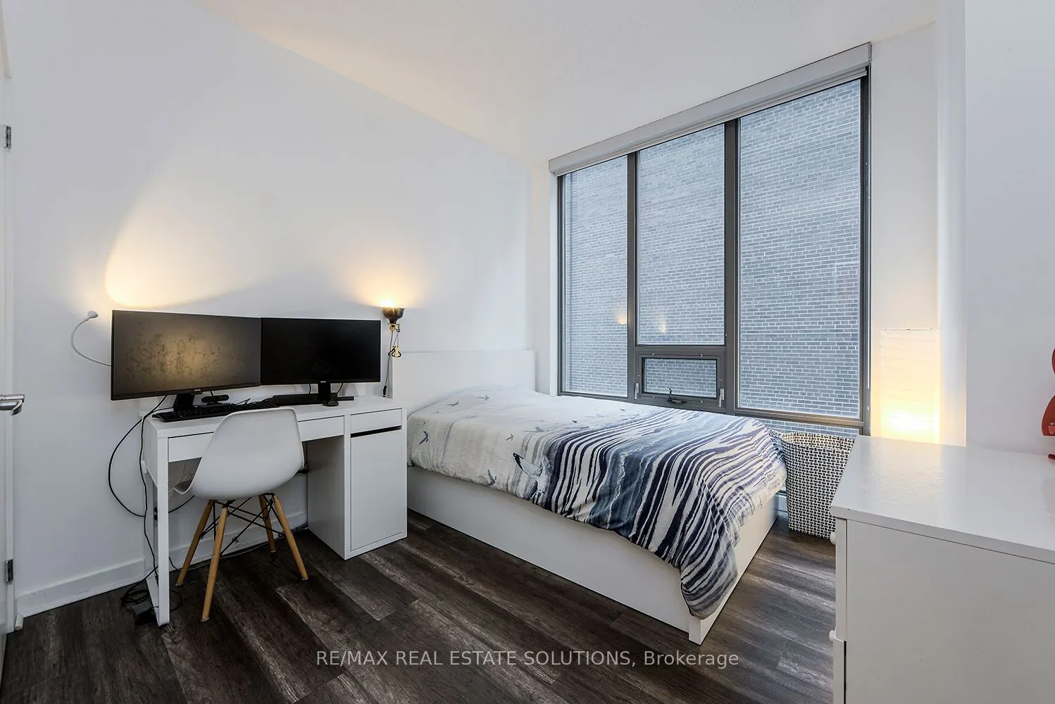 33 Lombard Street, #1603