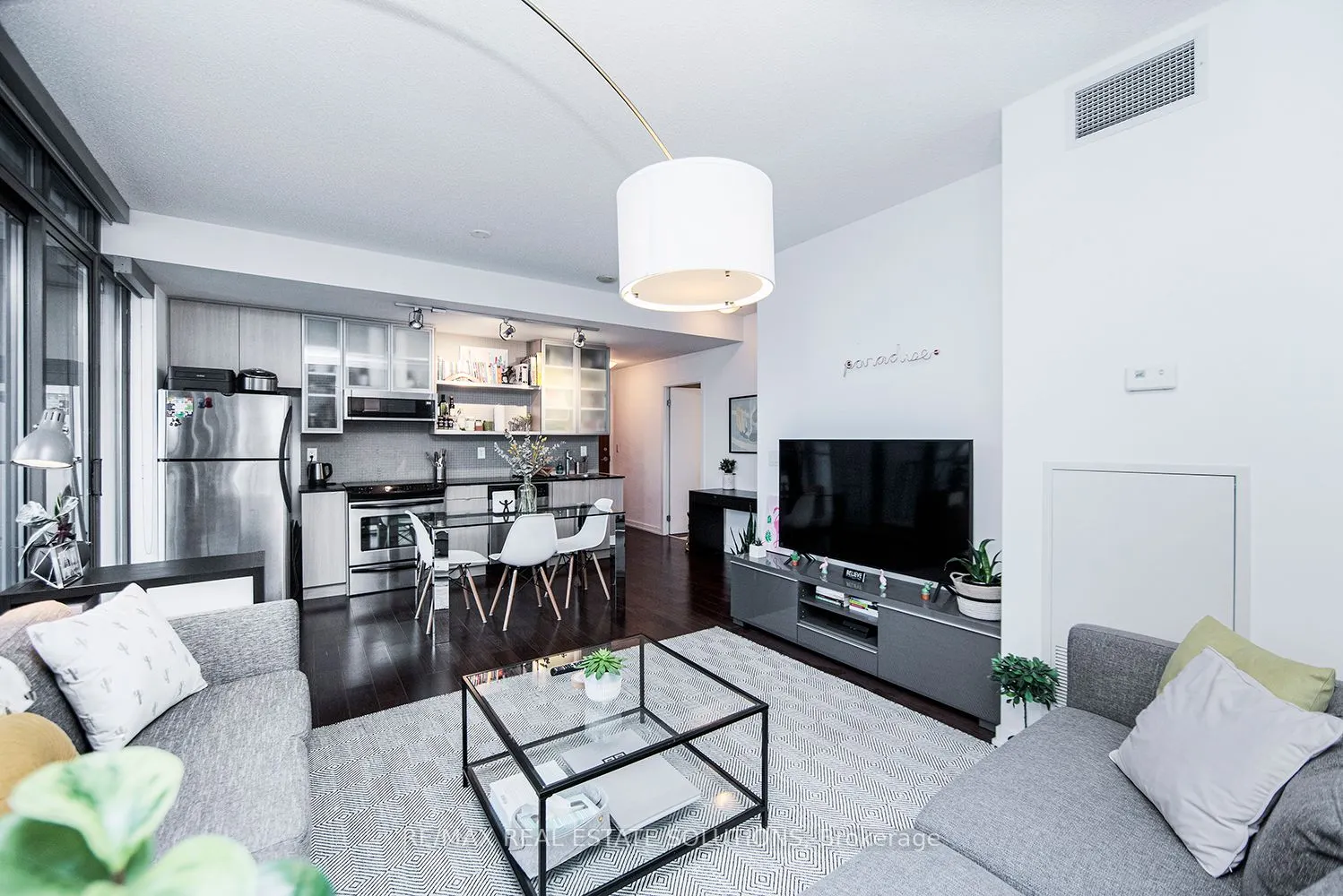 33 Lombard Street, #1603