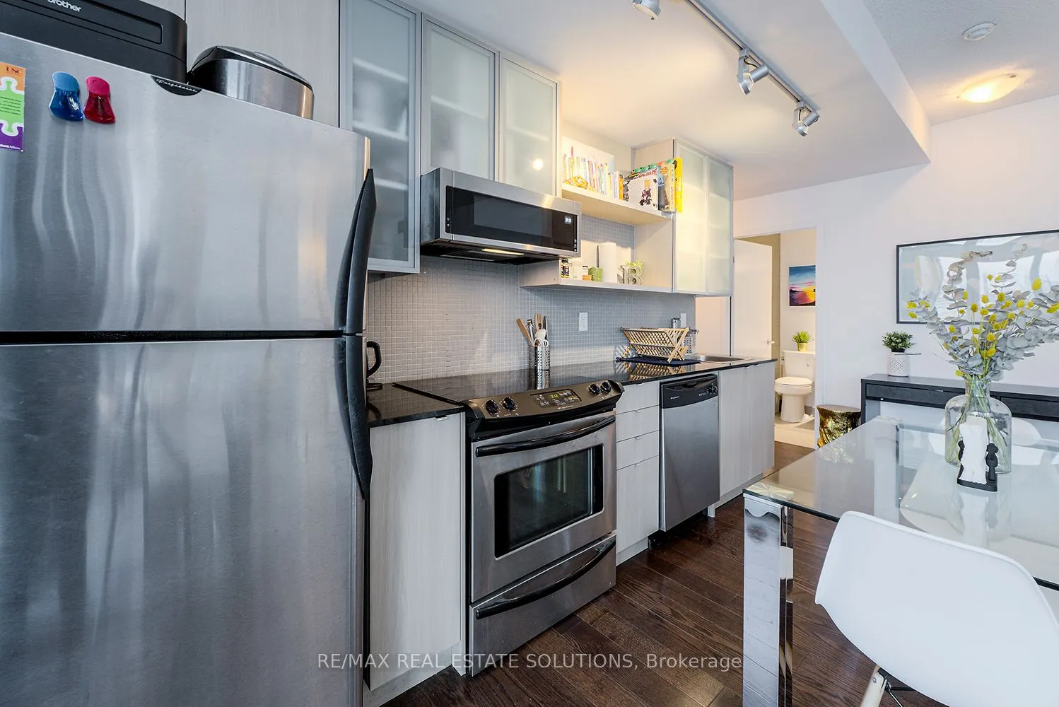 33 Lombard Street, #1603