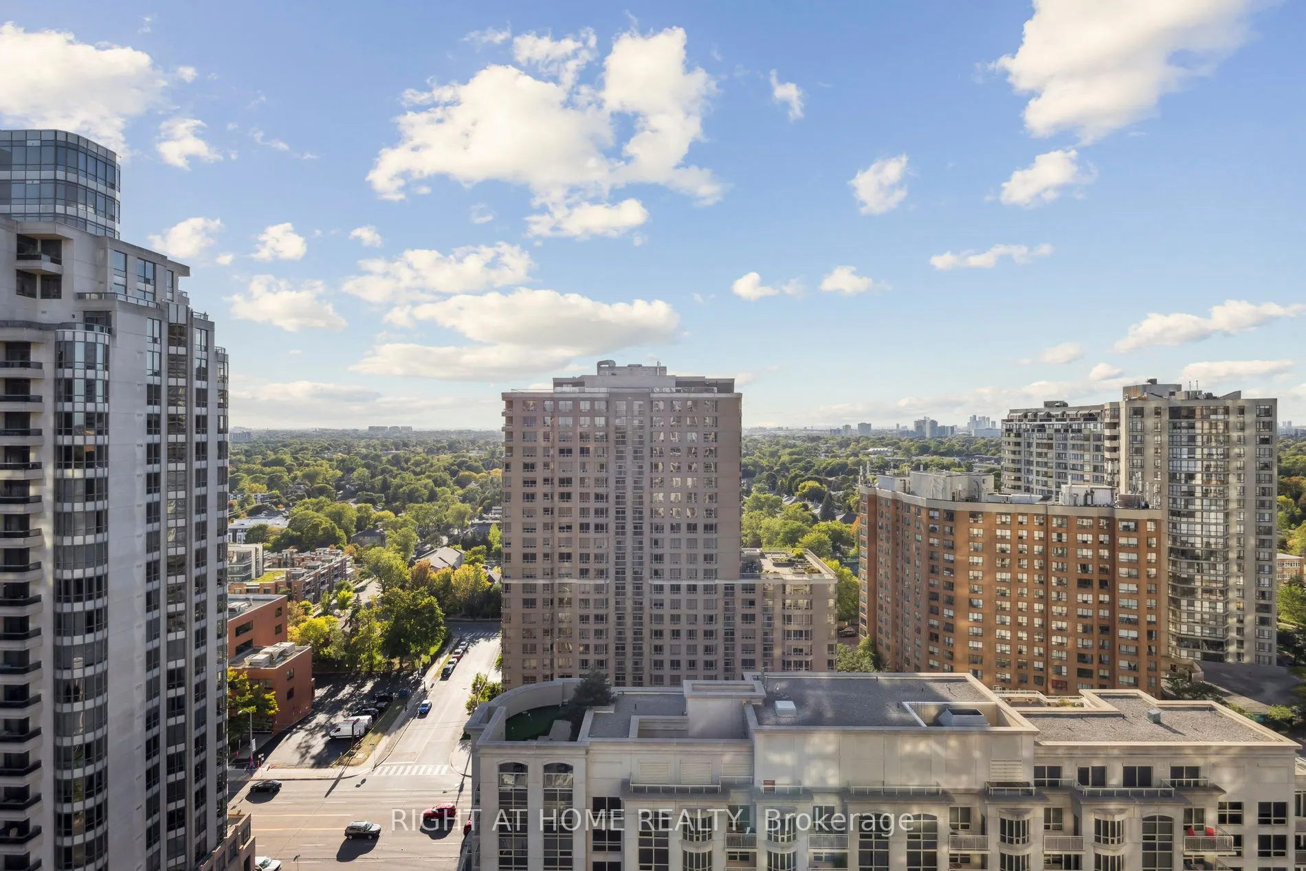10 Northtown Way, #1905