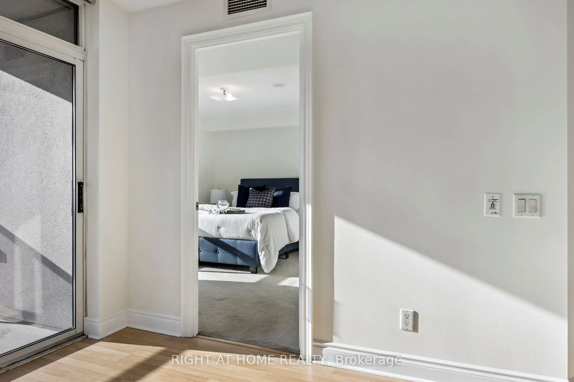 10 Northtown Way, #1905