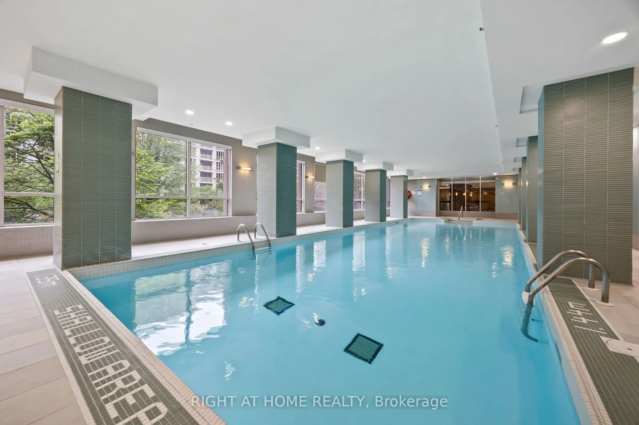 10 Northtown Way, #1905