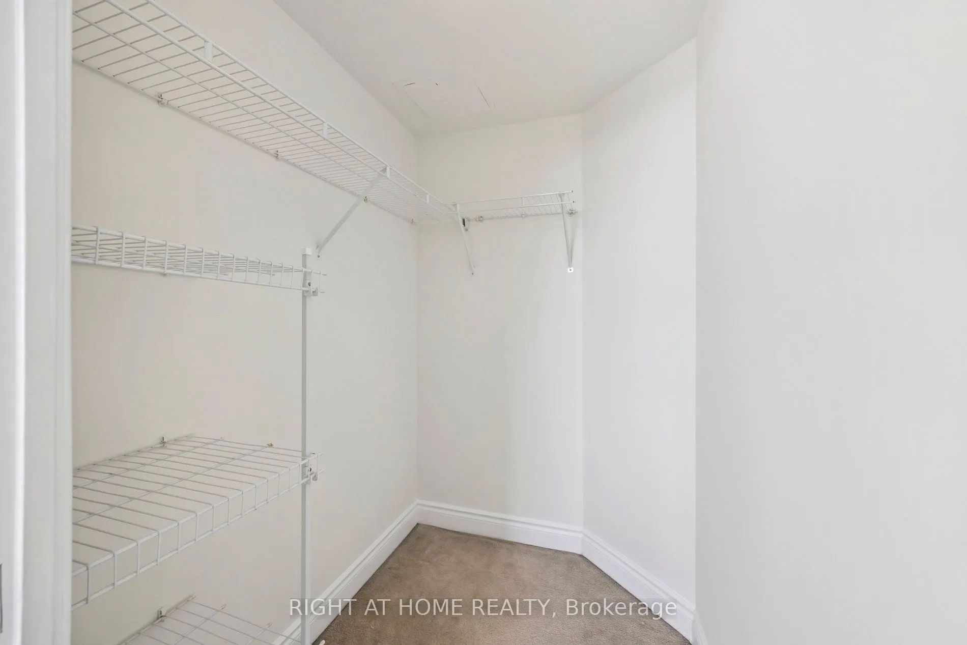 10 Northtown Way, #1905