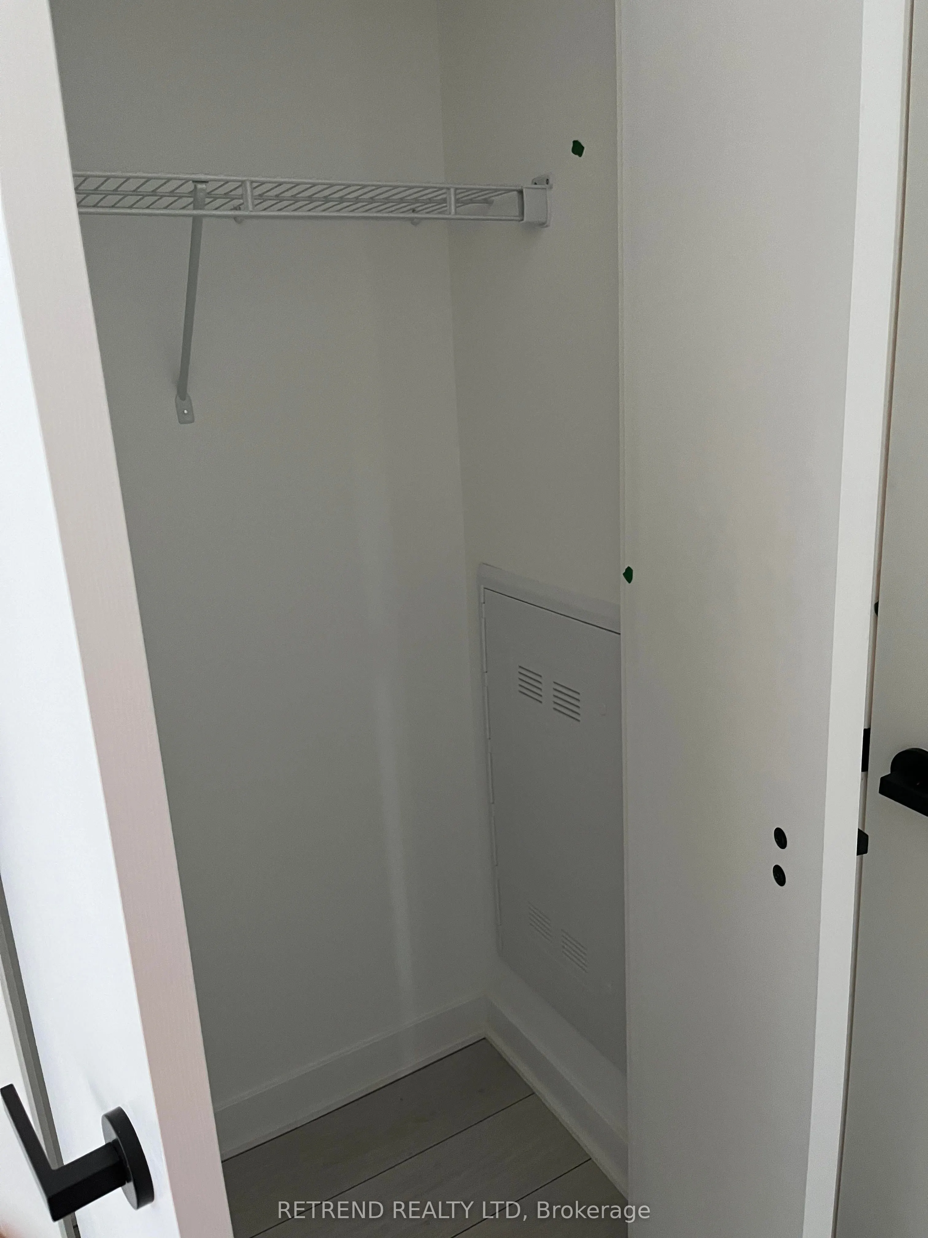 55 Charles Street E, #1709