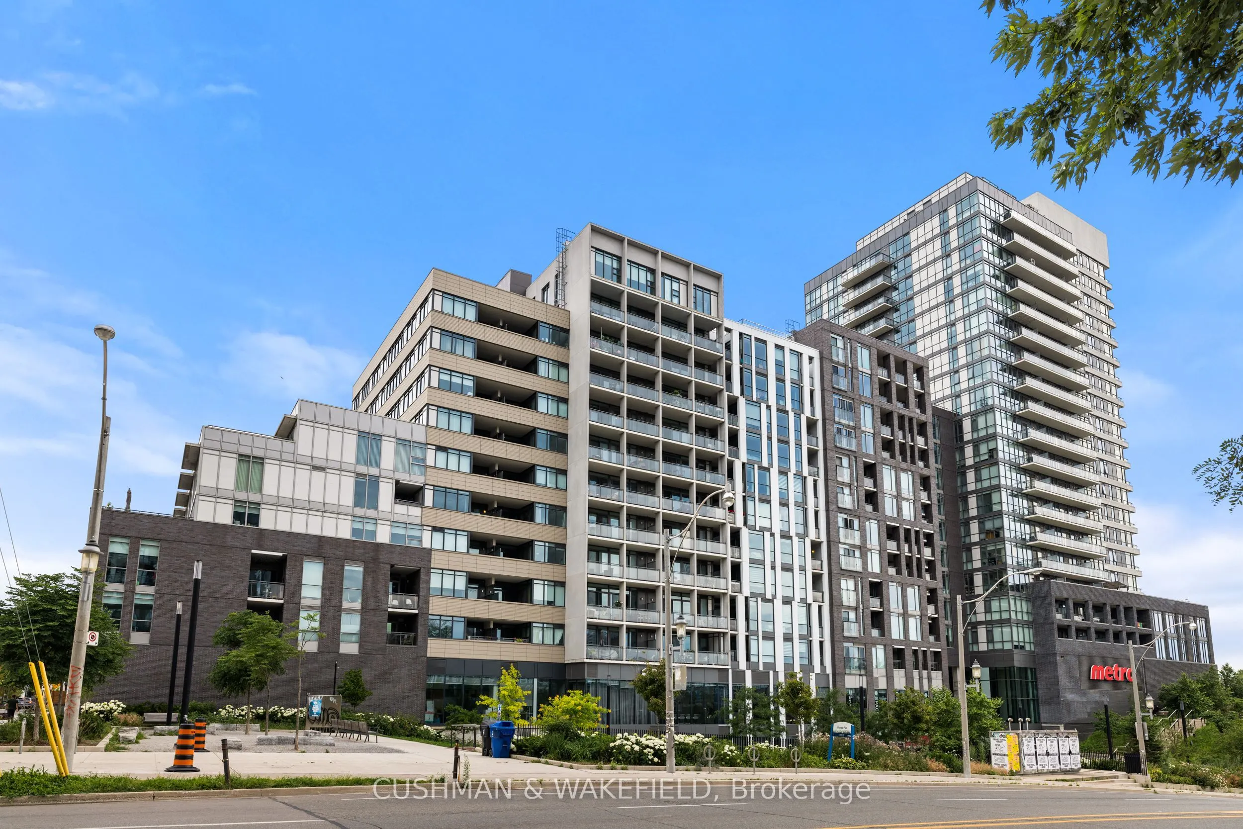 11 Peel Avenue