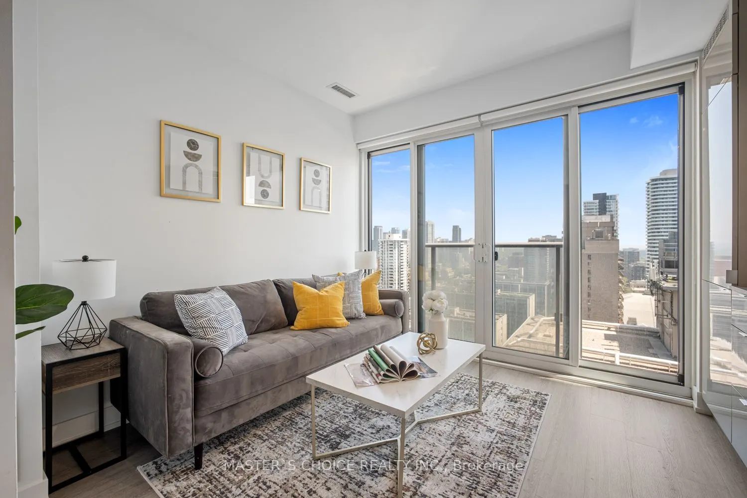 7 Grenville Street, #2708
