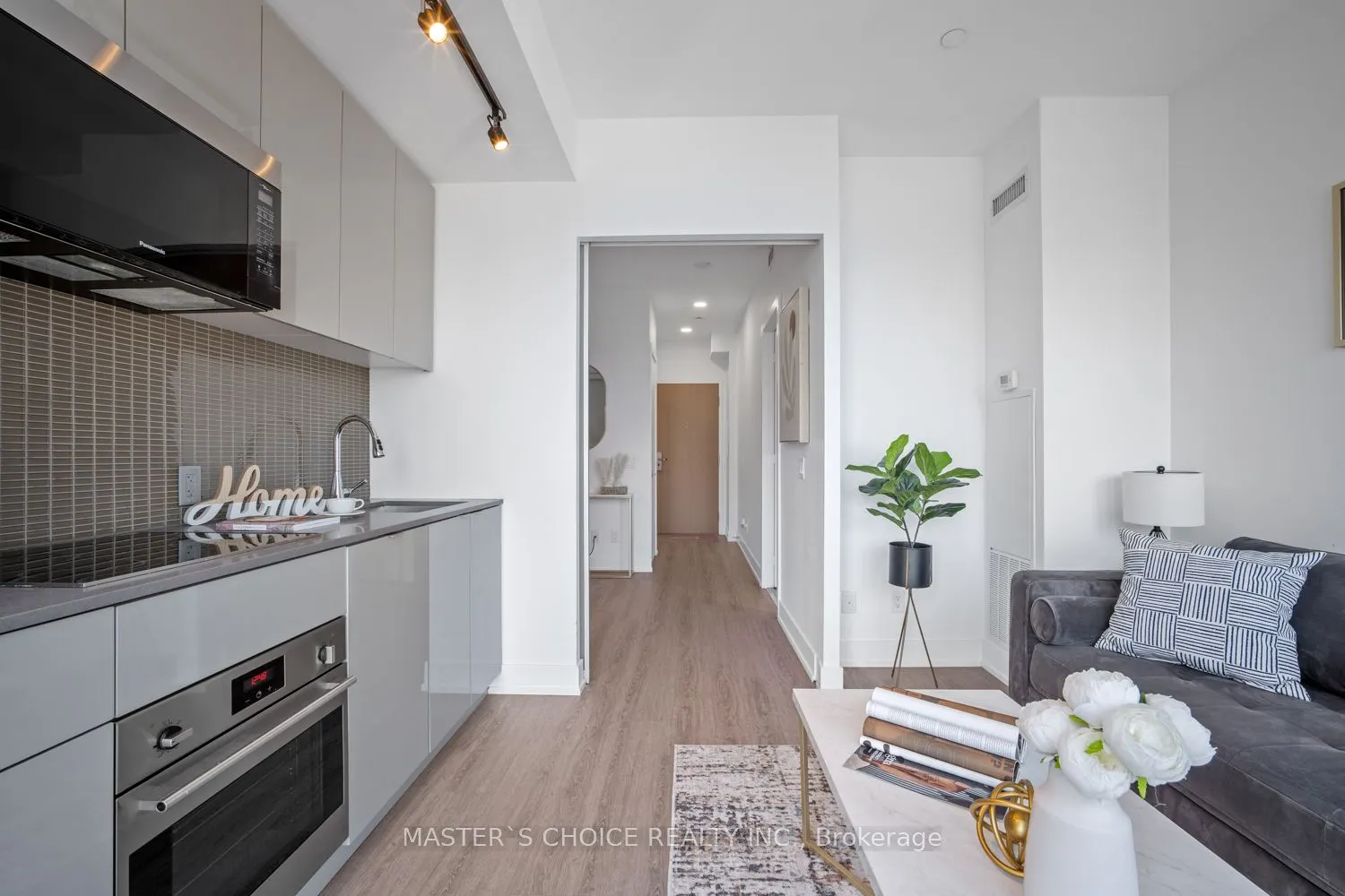 7 Grenville Street, #2708