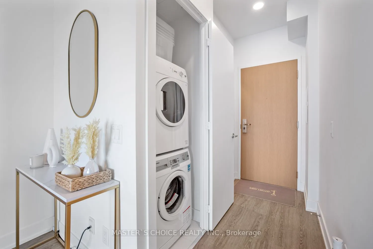 7 Grenville Street, #2708