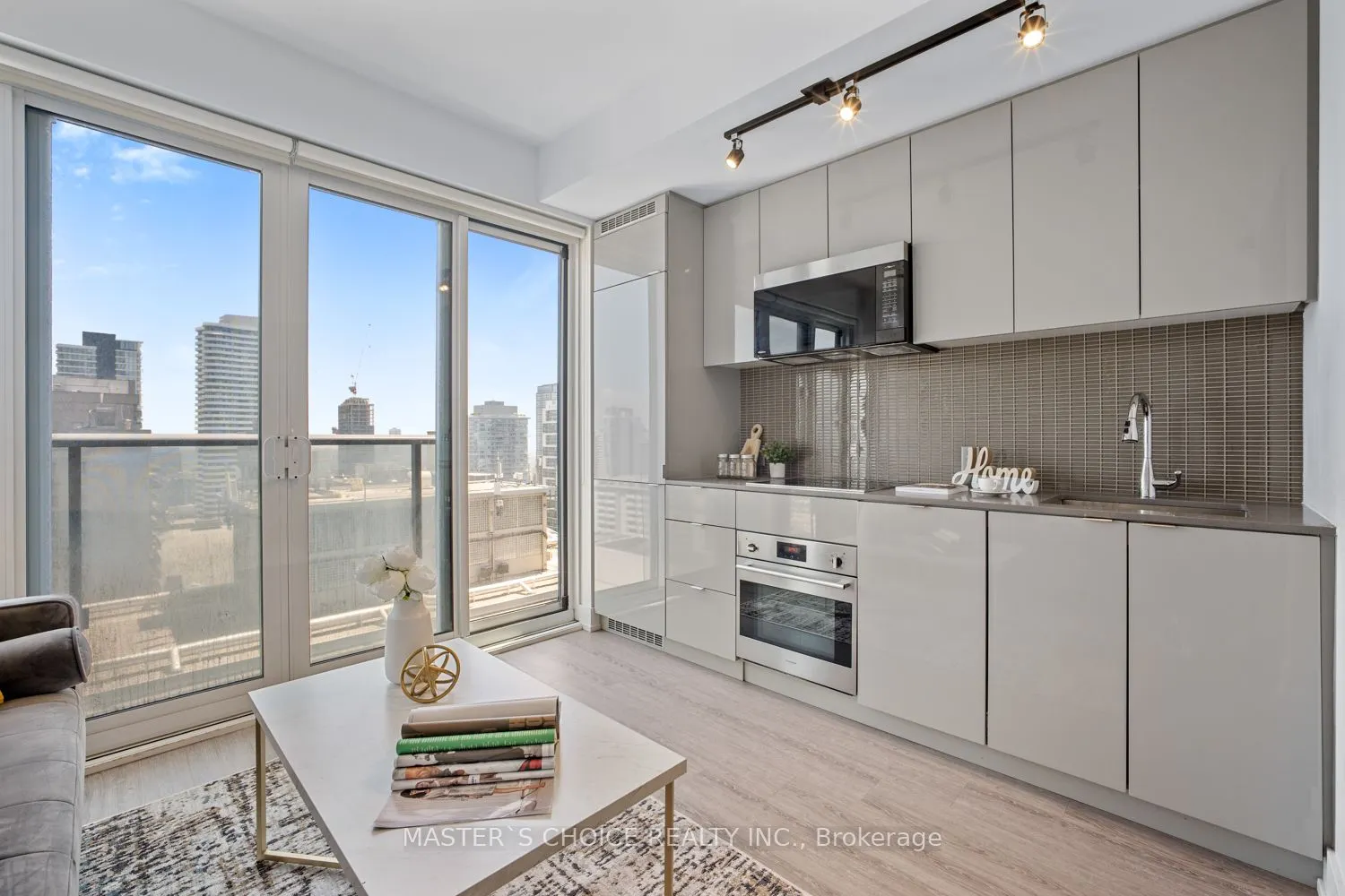 7 Grenville Street, #2708