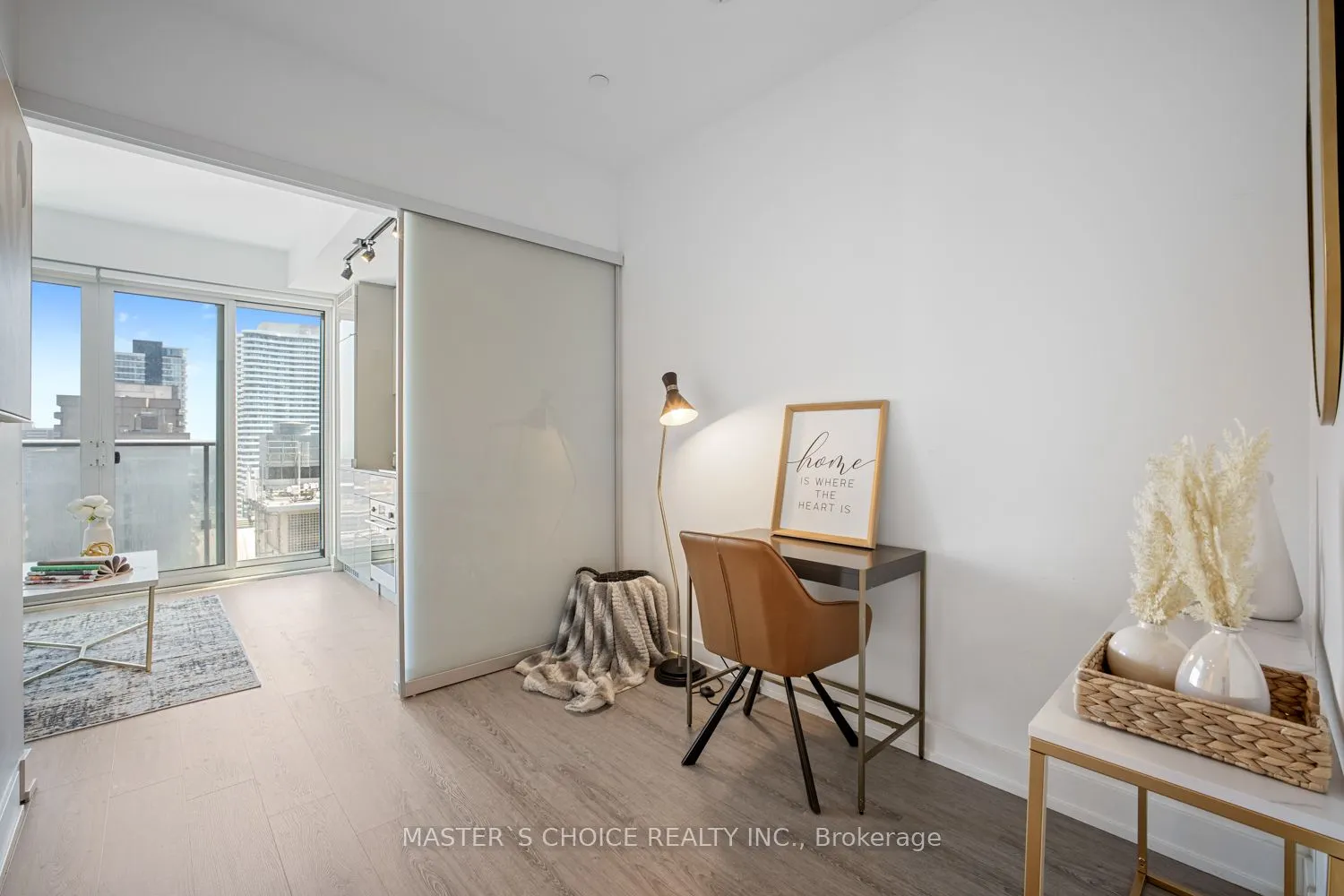 7 Grenville Street, #2708