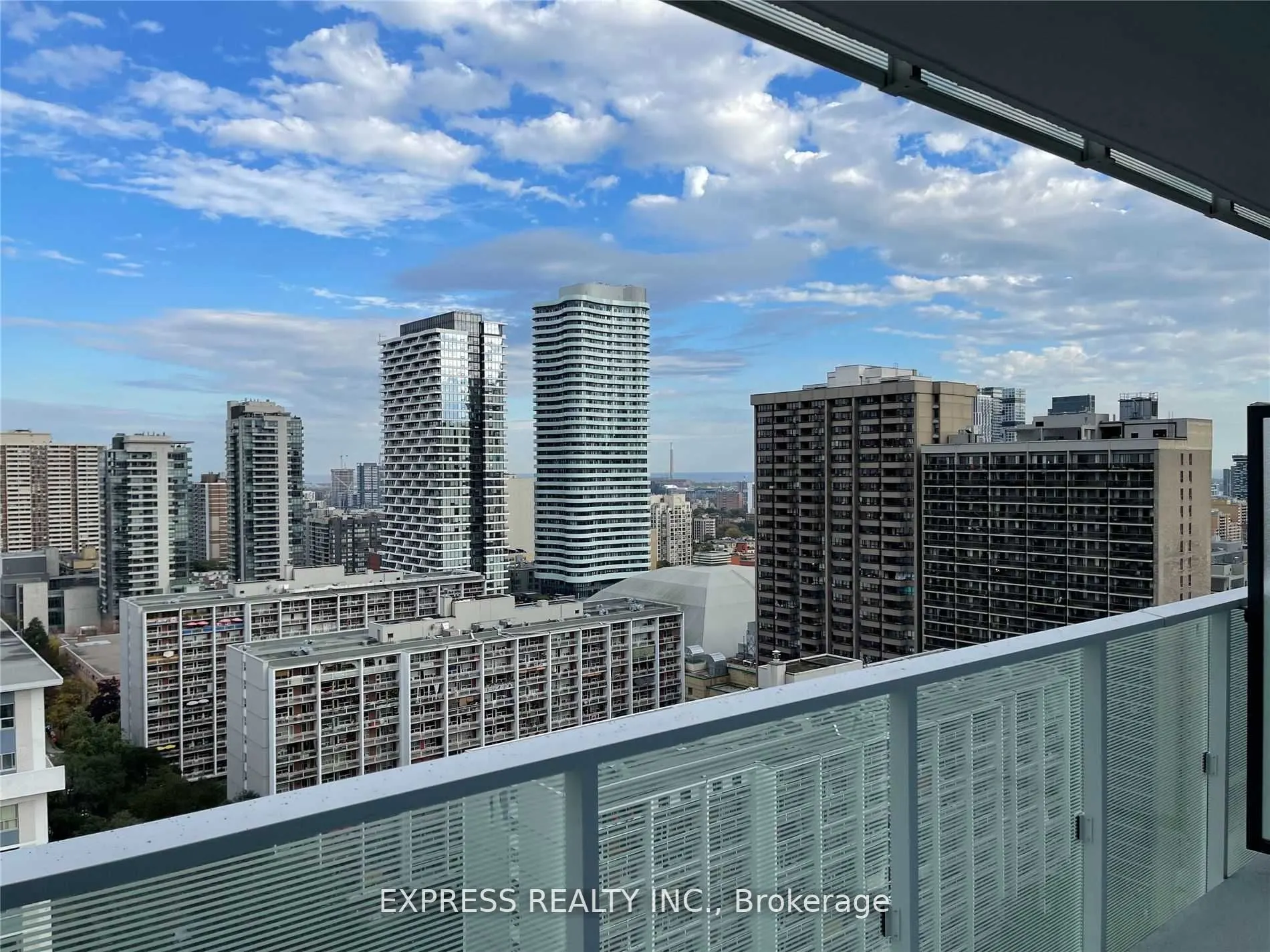 501 Yonge Street, #2007