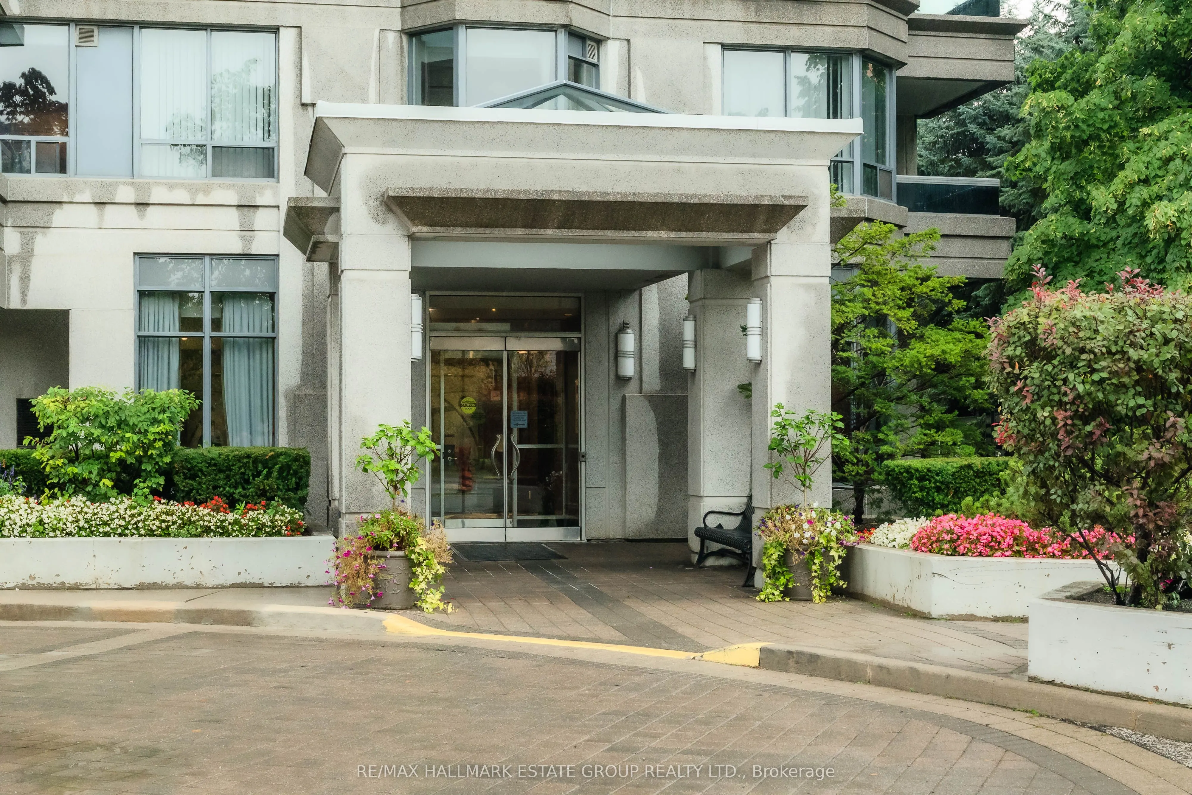 35 Finch Avenue E, #1909