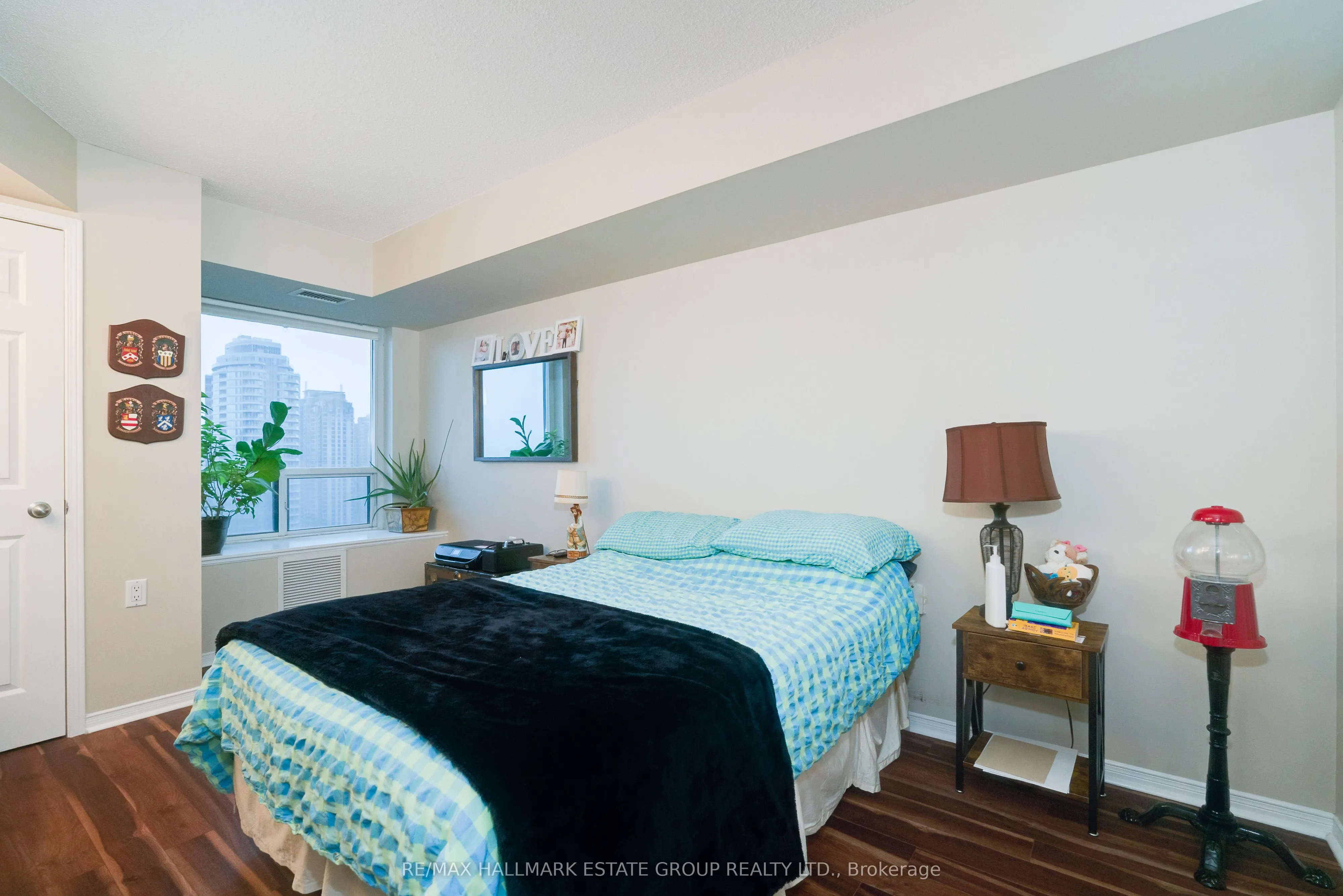 35 Finch Avenue E, #1909