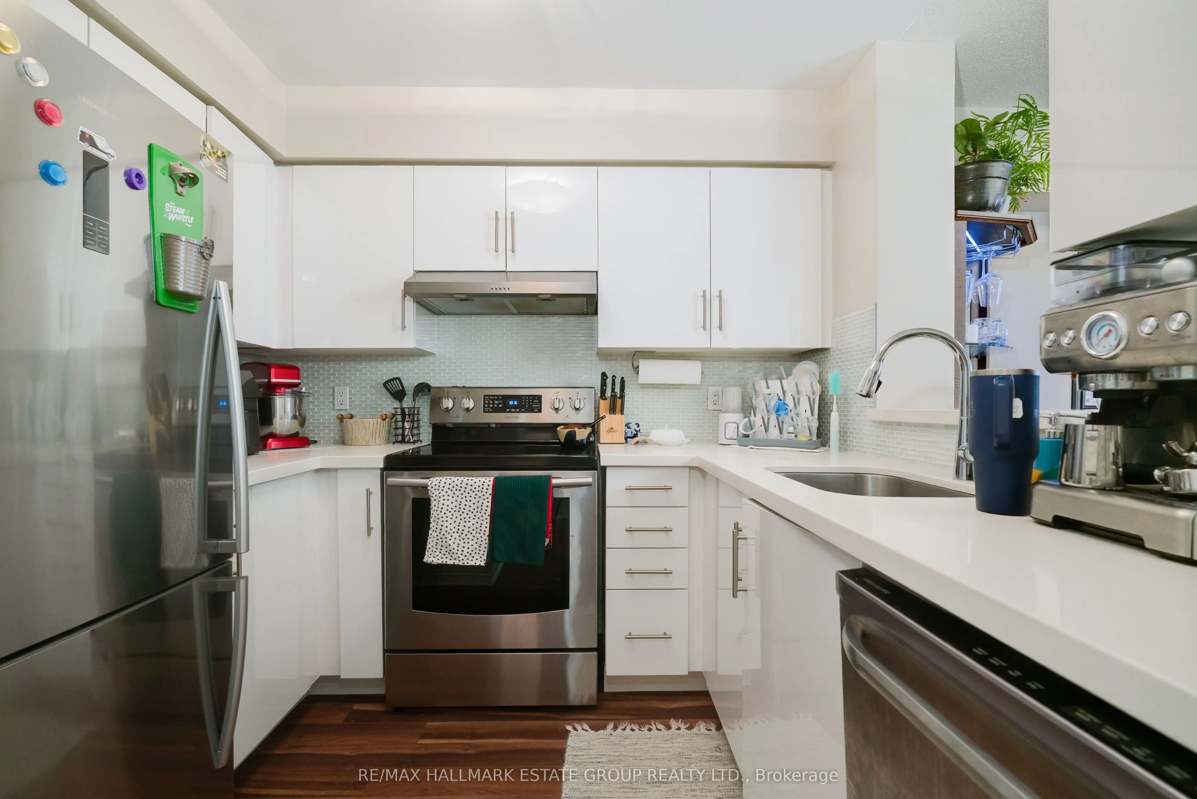 35 Finch Avenue E, #1909