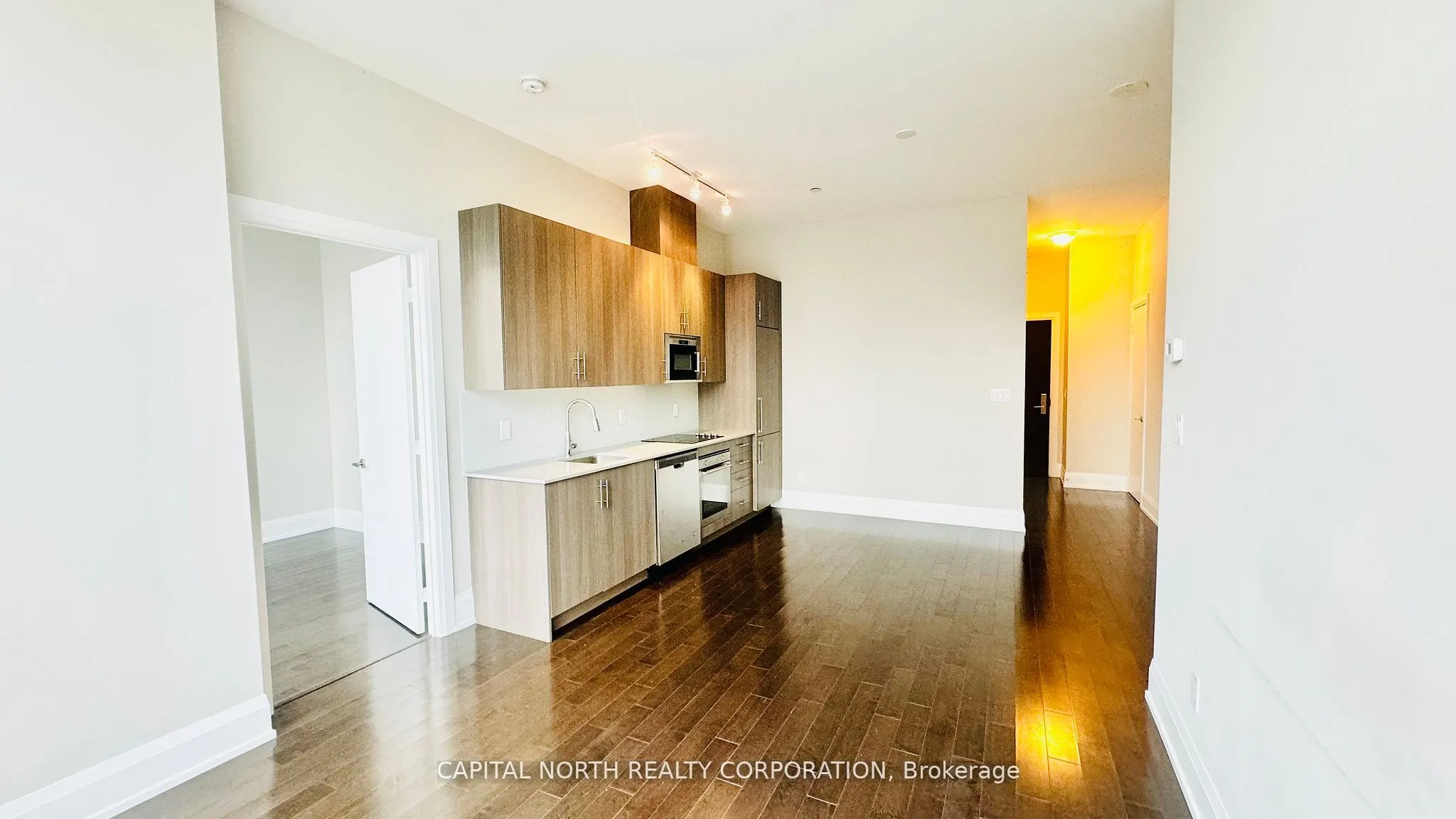 460 Adelaide Street E, #PH210