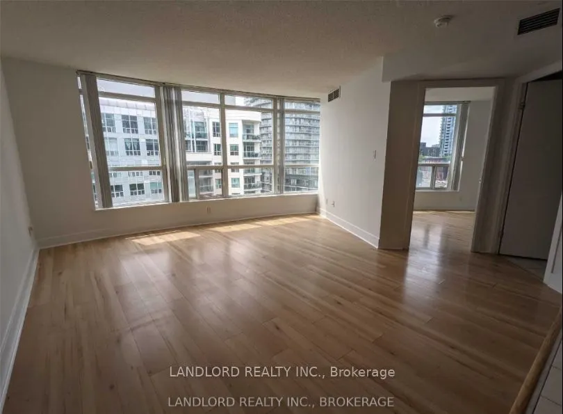 550 Queens Quay W, #1007