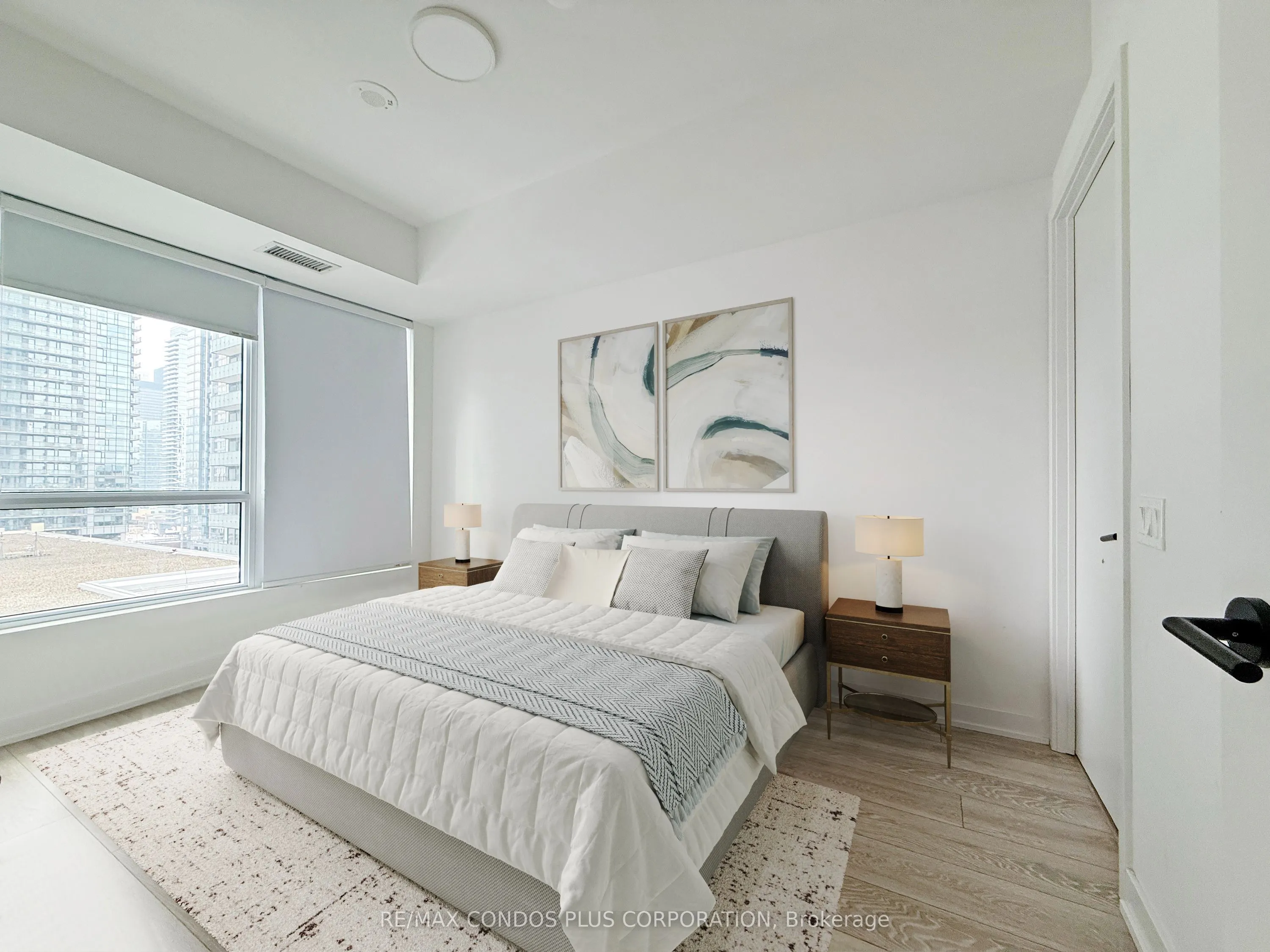 108 Peter Street, #1305