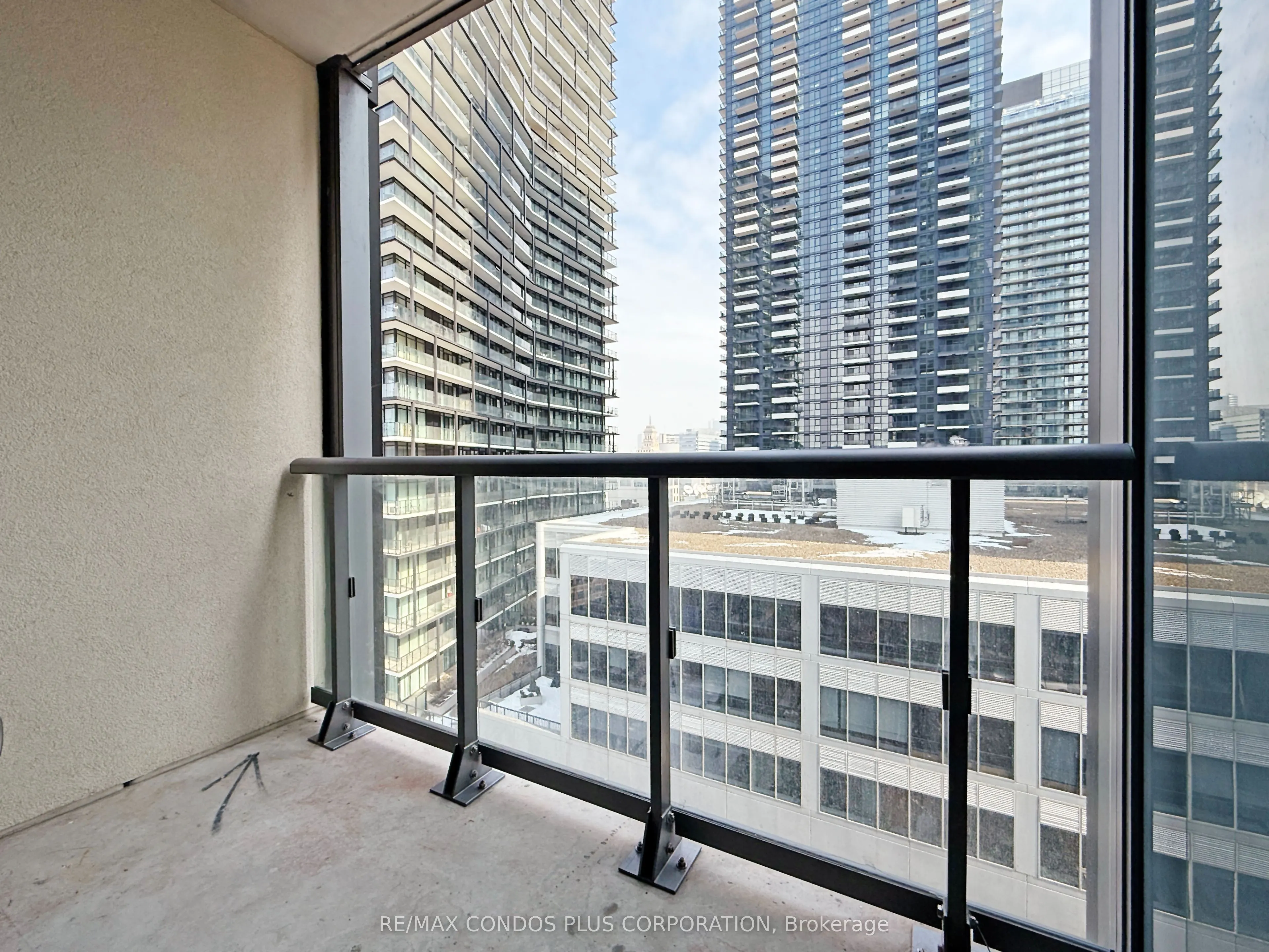 108 Peter Street, #1305