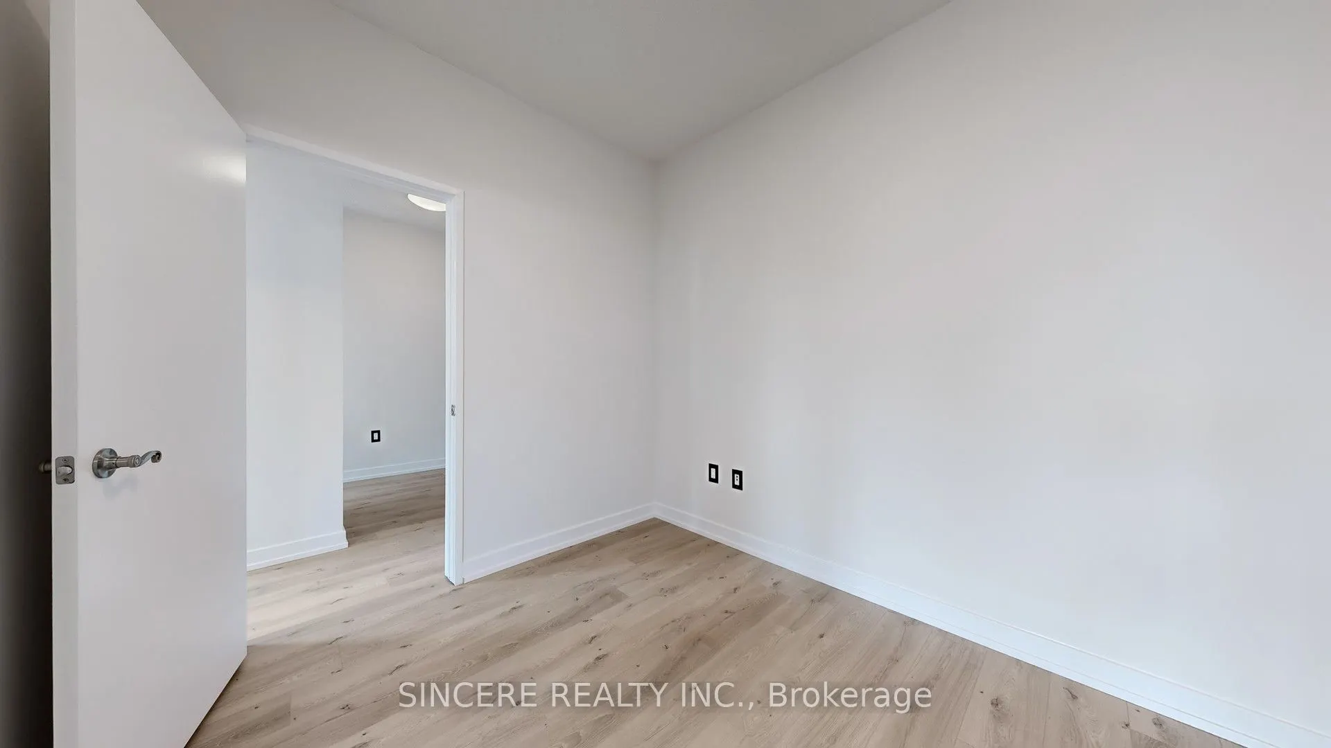 38 Dan Leckie Way, #2011