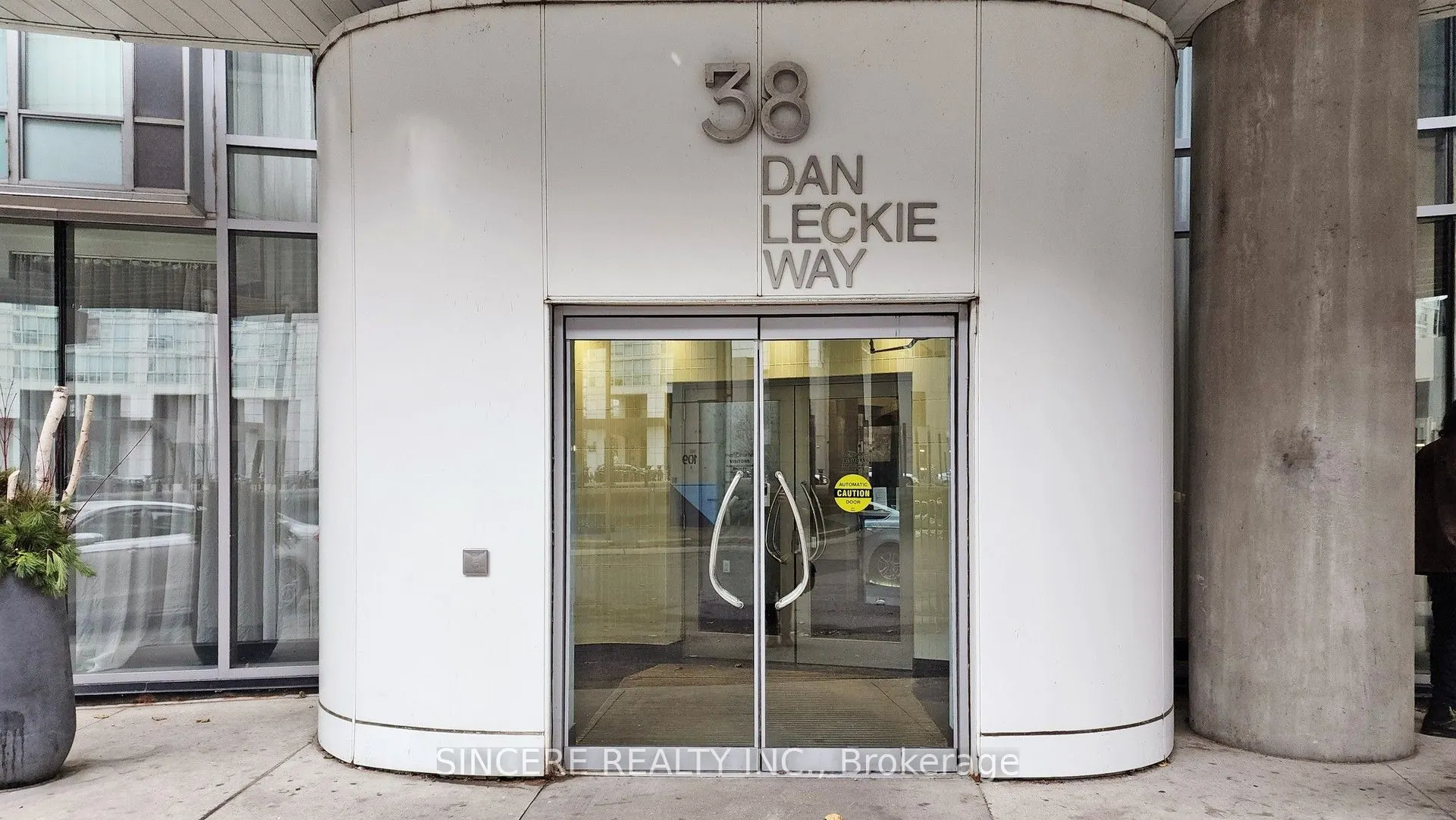 38 Dan Leckie Way, #2011