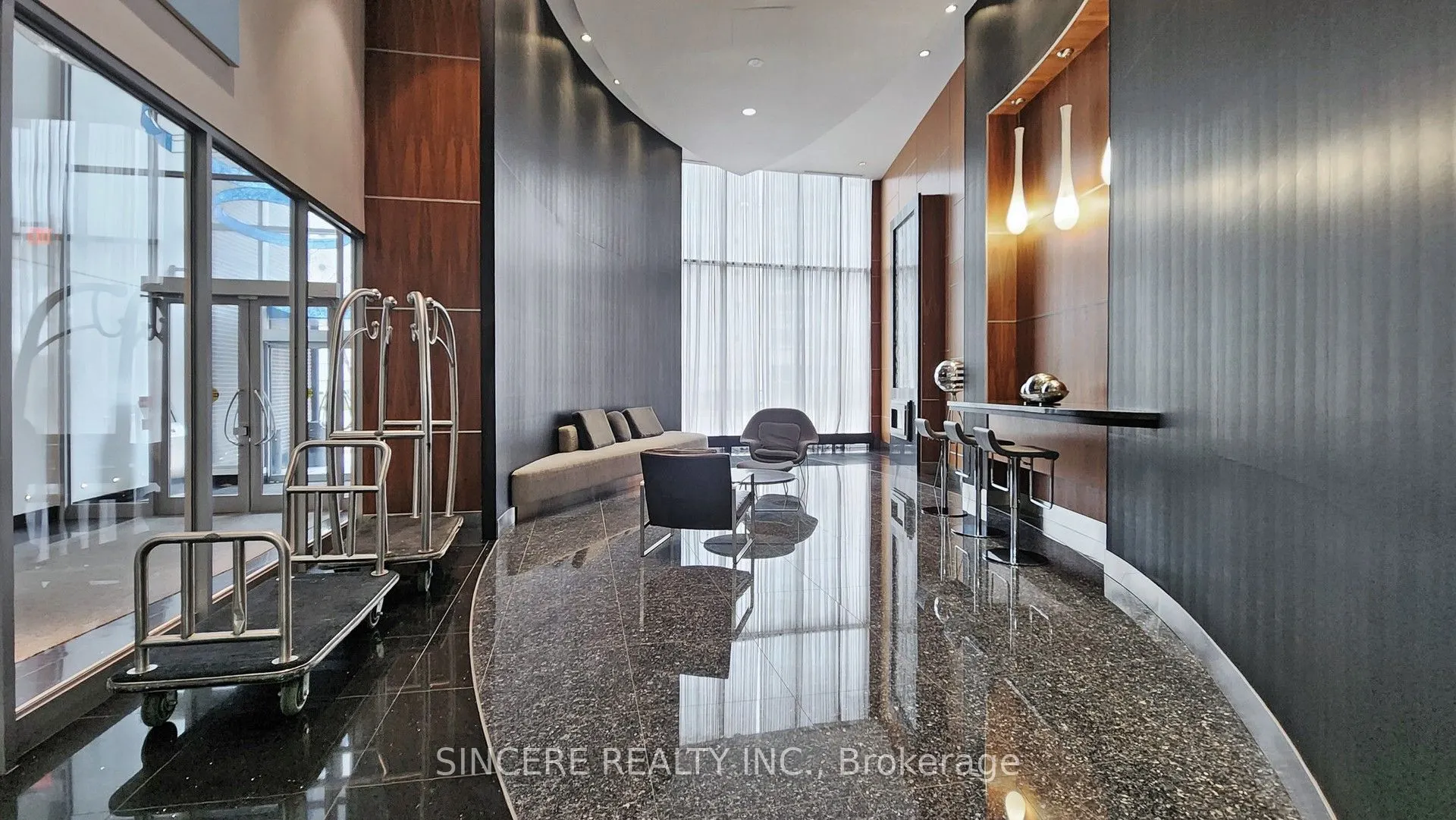 38 Dan Leckie Way, #2011