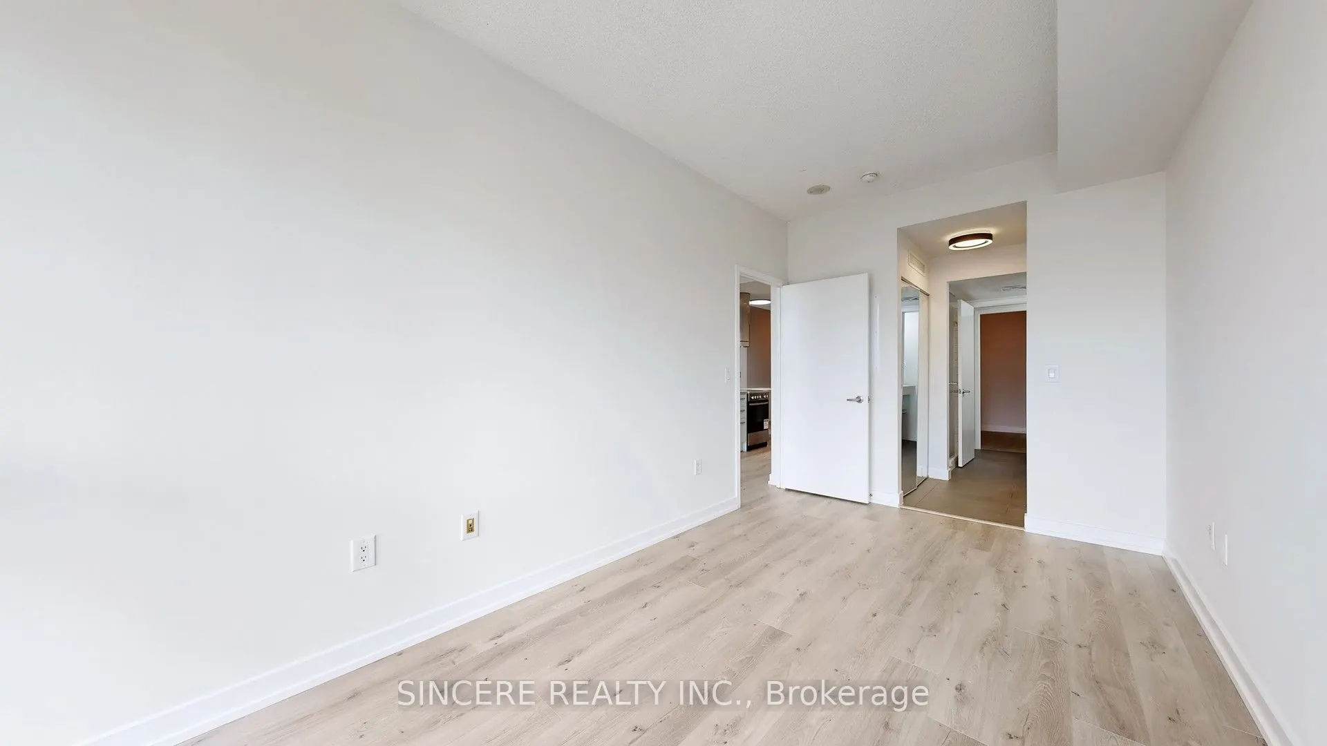 38 Dan Leckie Way, #2011