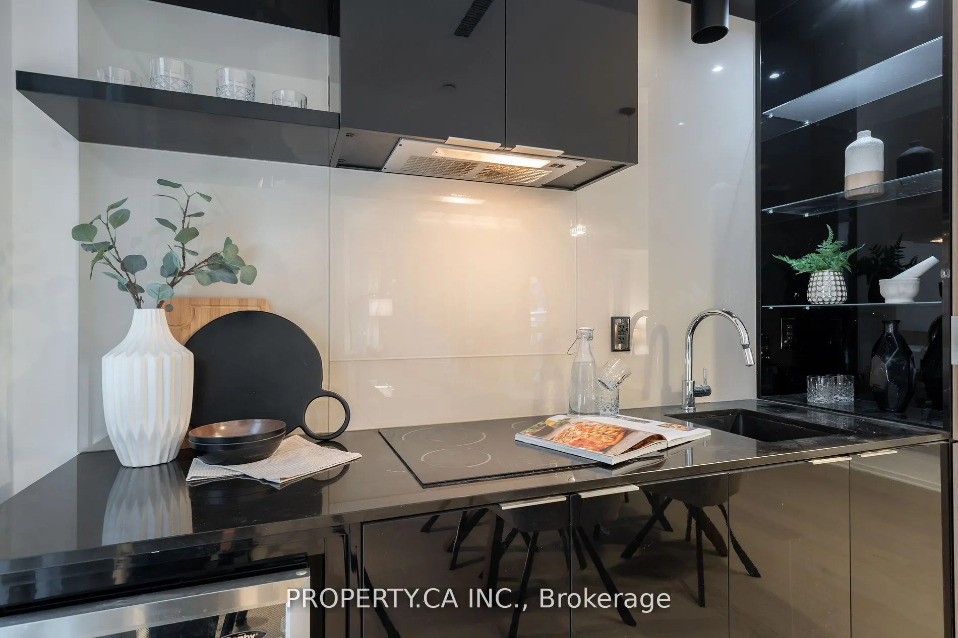 70 Temperance Street, #306