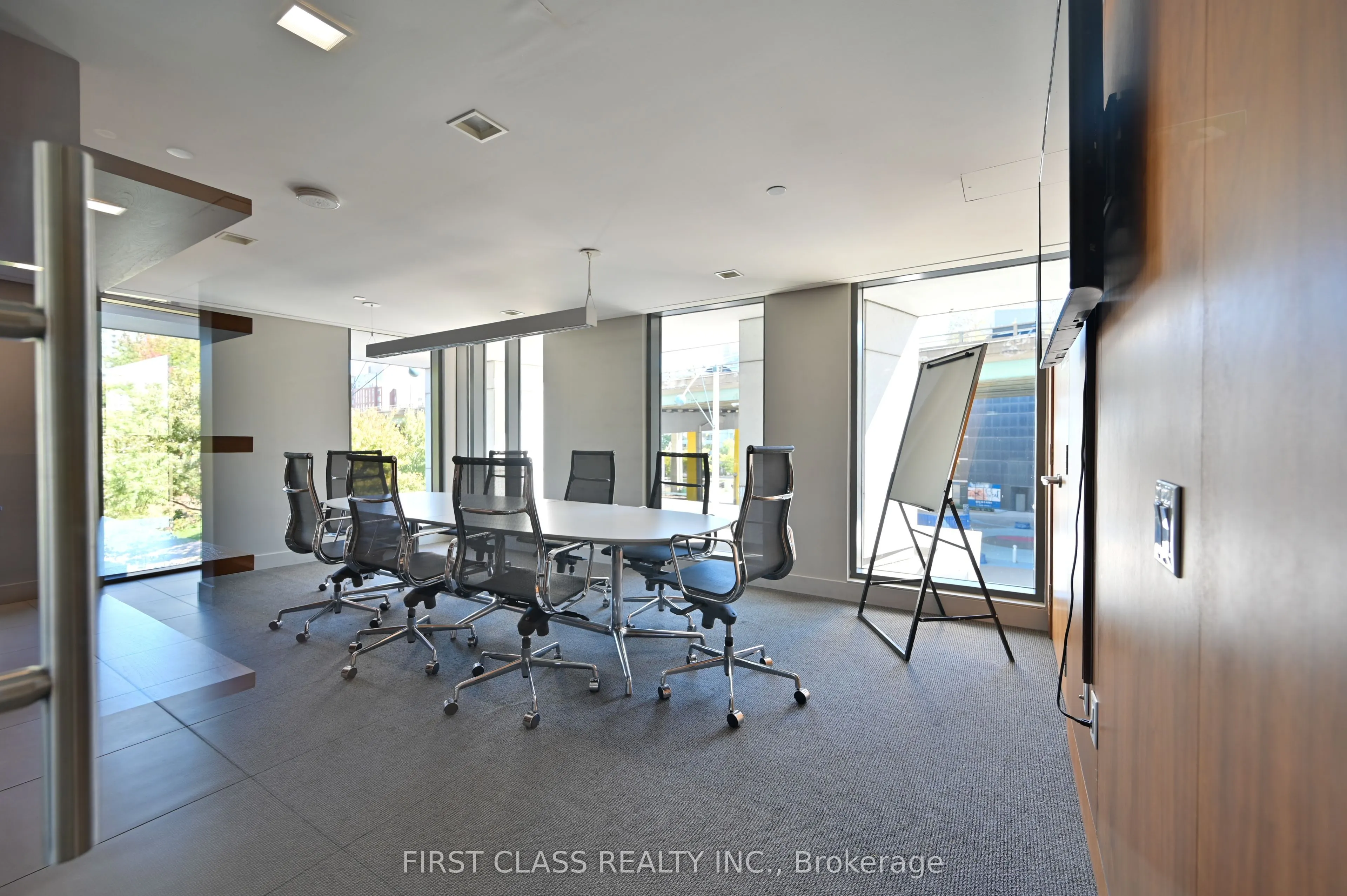 75 Queens Wharf Road, #1601