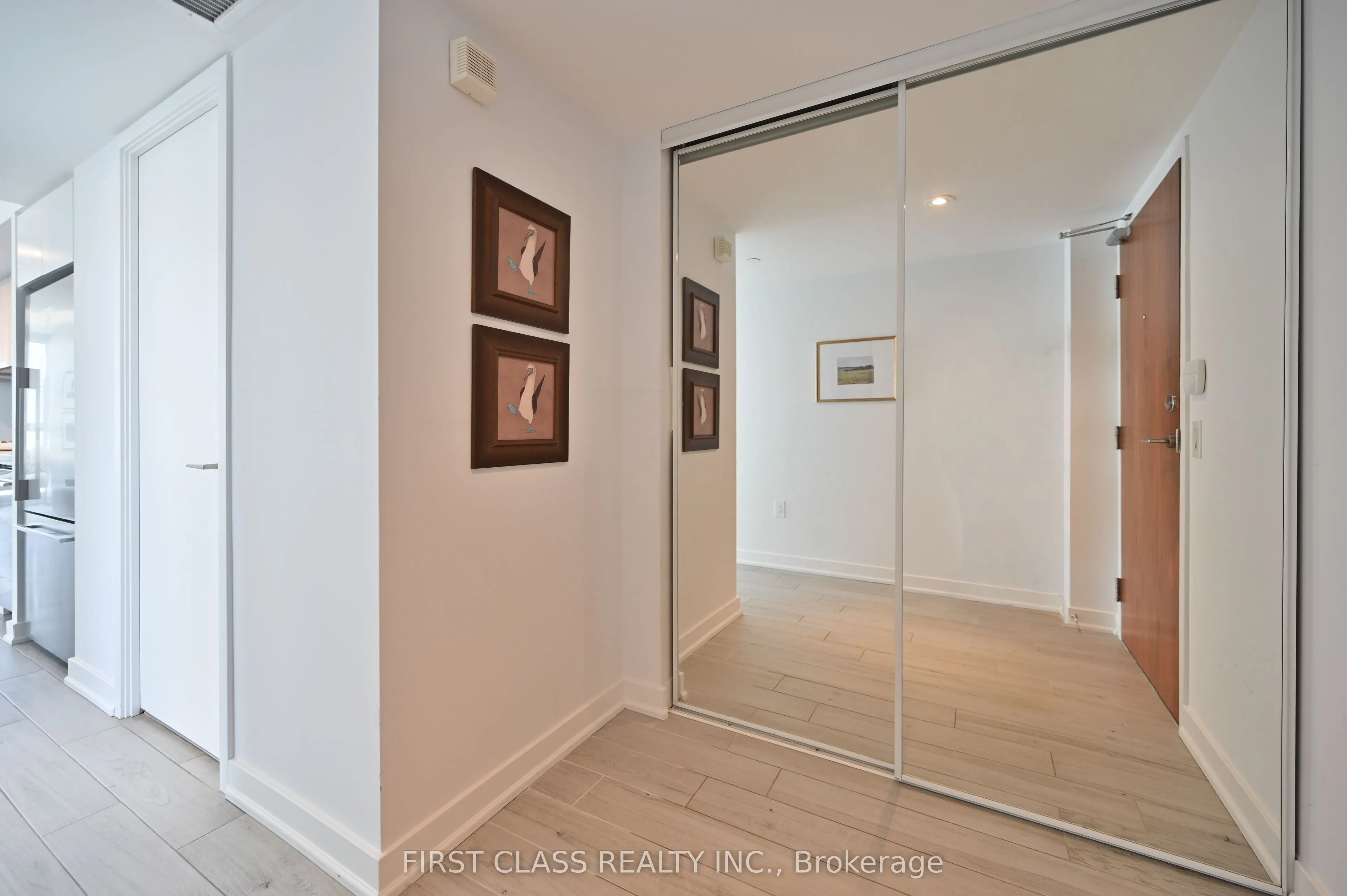 75 Queens Wharf Road, #1601