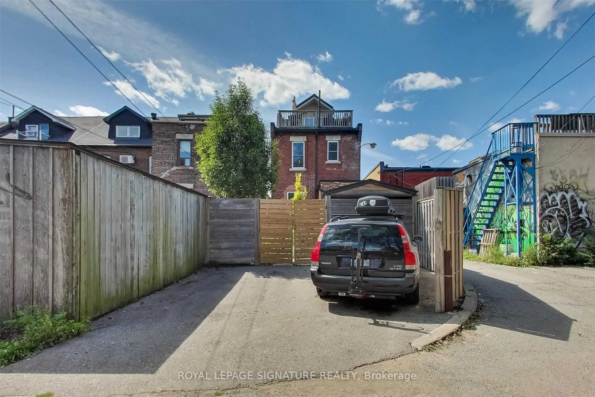 359 Clinton Street, #Main